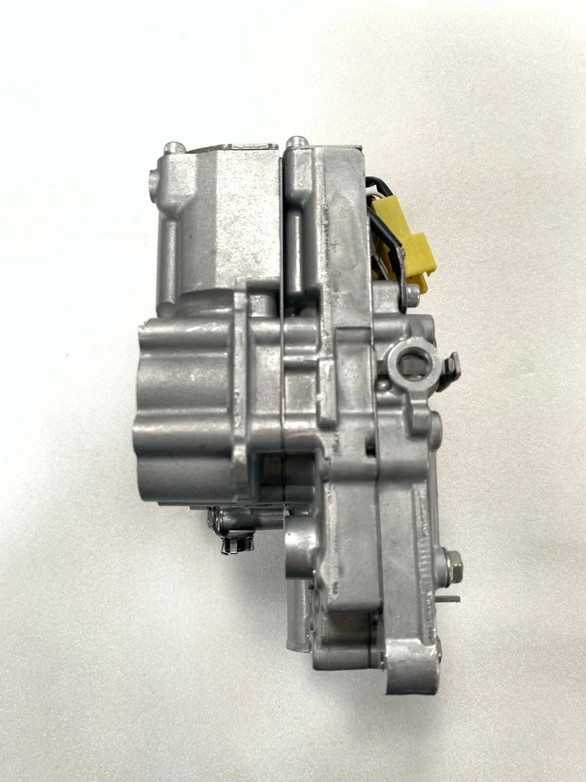 Subaru Forester TR580 Valve Body 200-52 (31825AA051/31825AA052) image 4