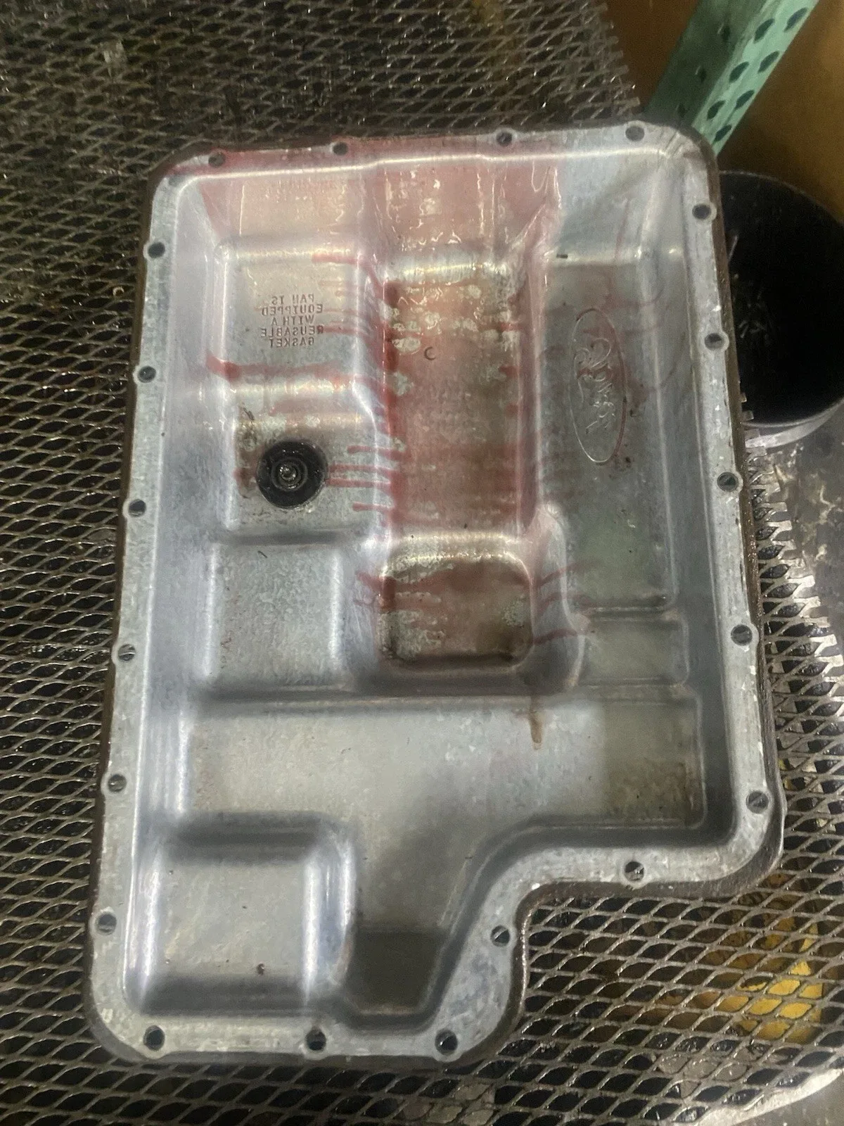 2005 5R110 Oil Pan ML4E14(b) image 3