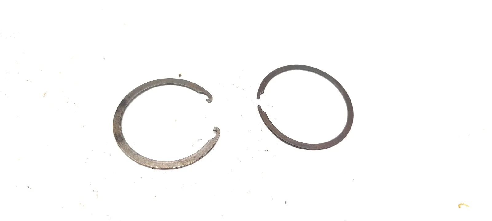 .For RE5R05A  Transmission Overdrive Servo Snap Rings QTY 2 image 2