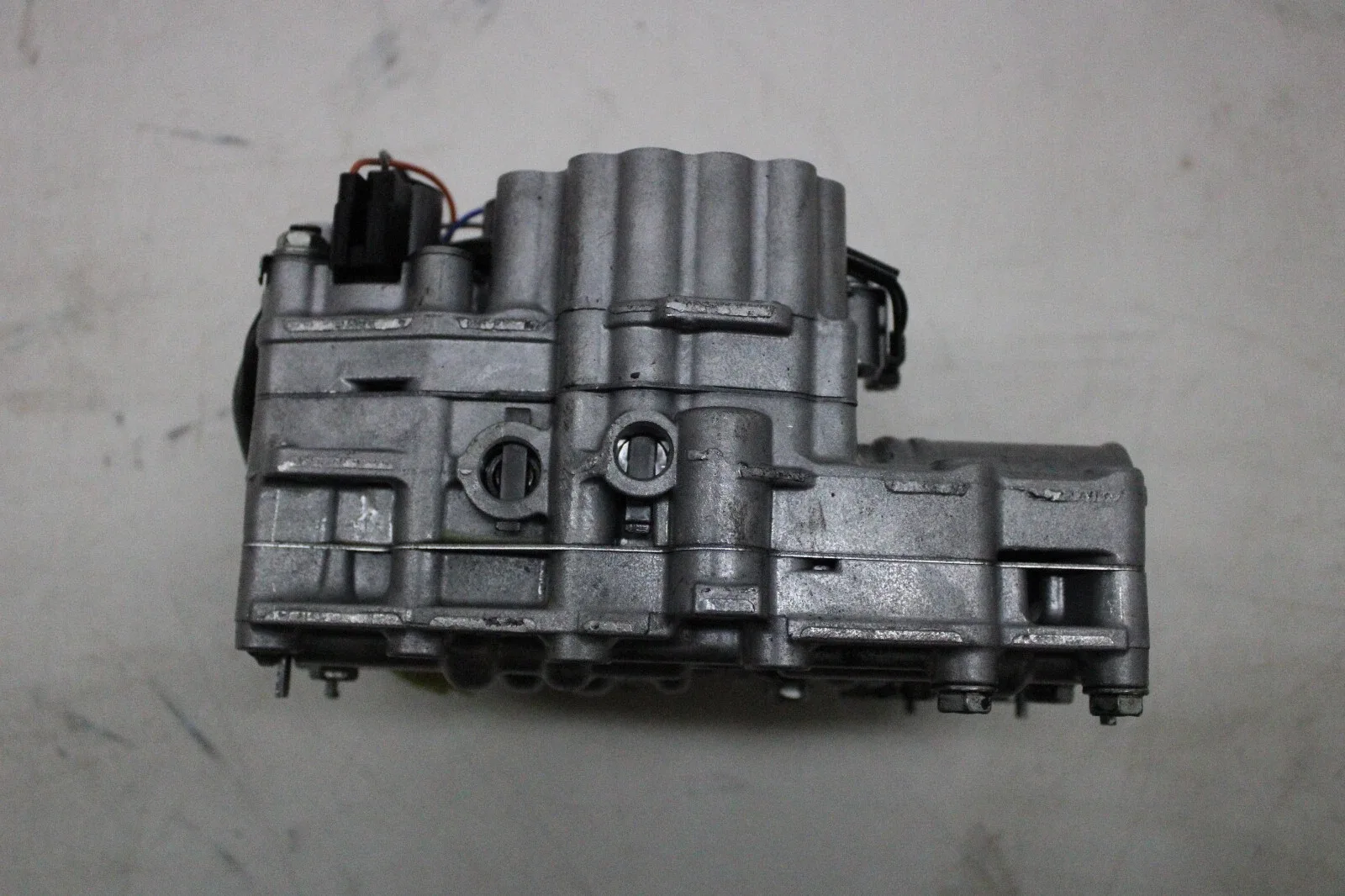 2020 Subaru Forester 2.5L Transmission Valve Body OEM image 3