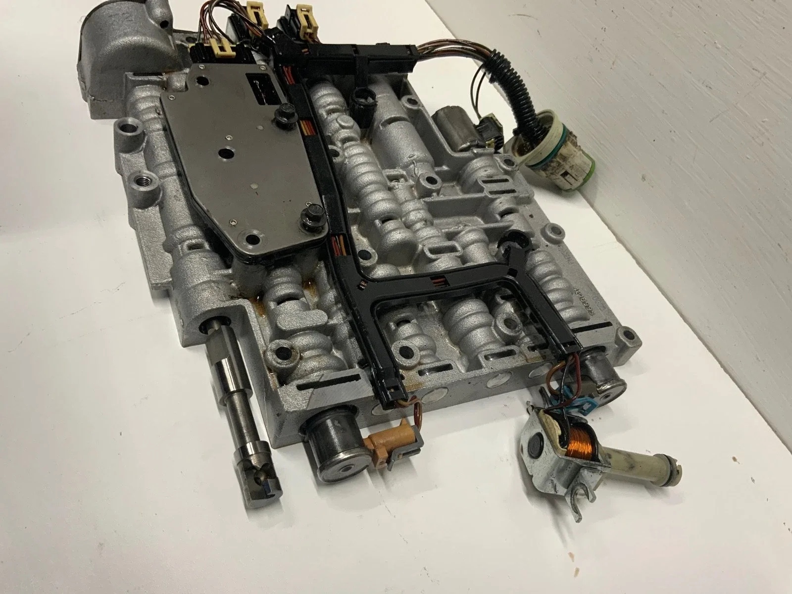 GM 4L60E Valve Body Assembly 4216995 image 4