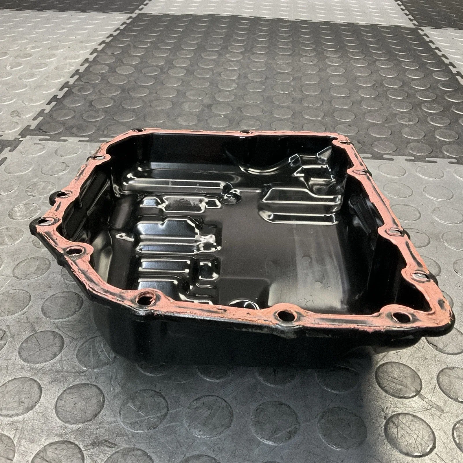 2015-2018 Volvo S60 2.0 Liter FWD Automatic Transmission Oil Fluid Pan OEM image 2