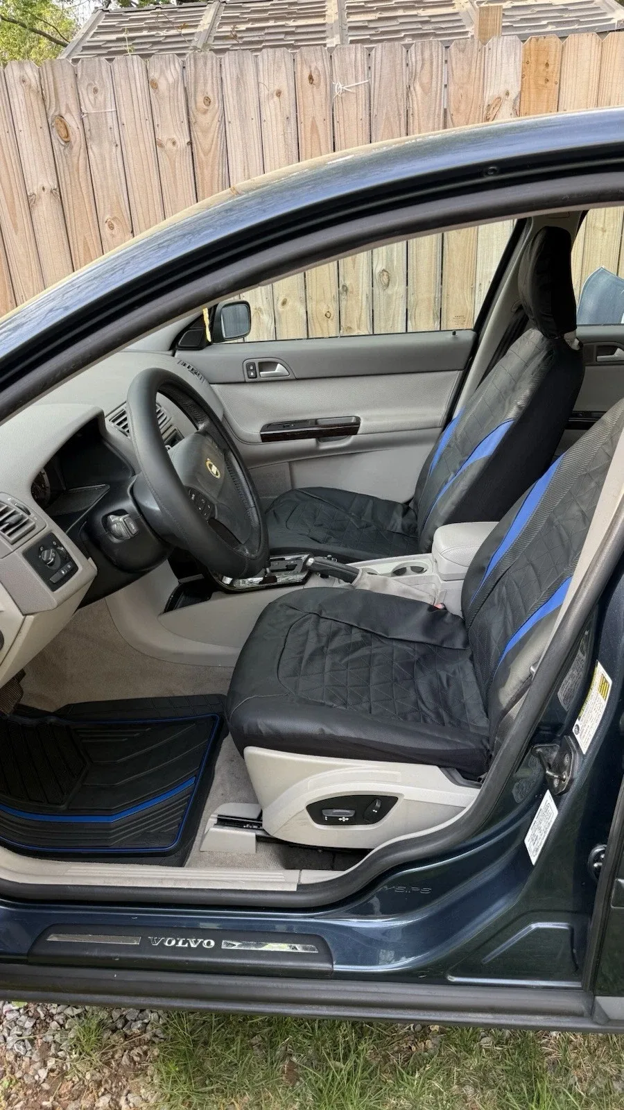 Se Venden Partes De Volvo S40 2005 image 2