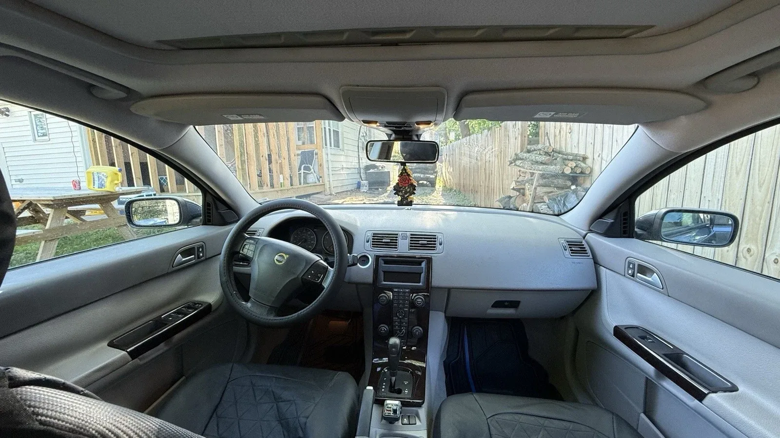 Se Venden Partes De Volvo S40 2005 image 3