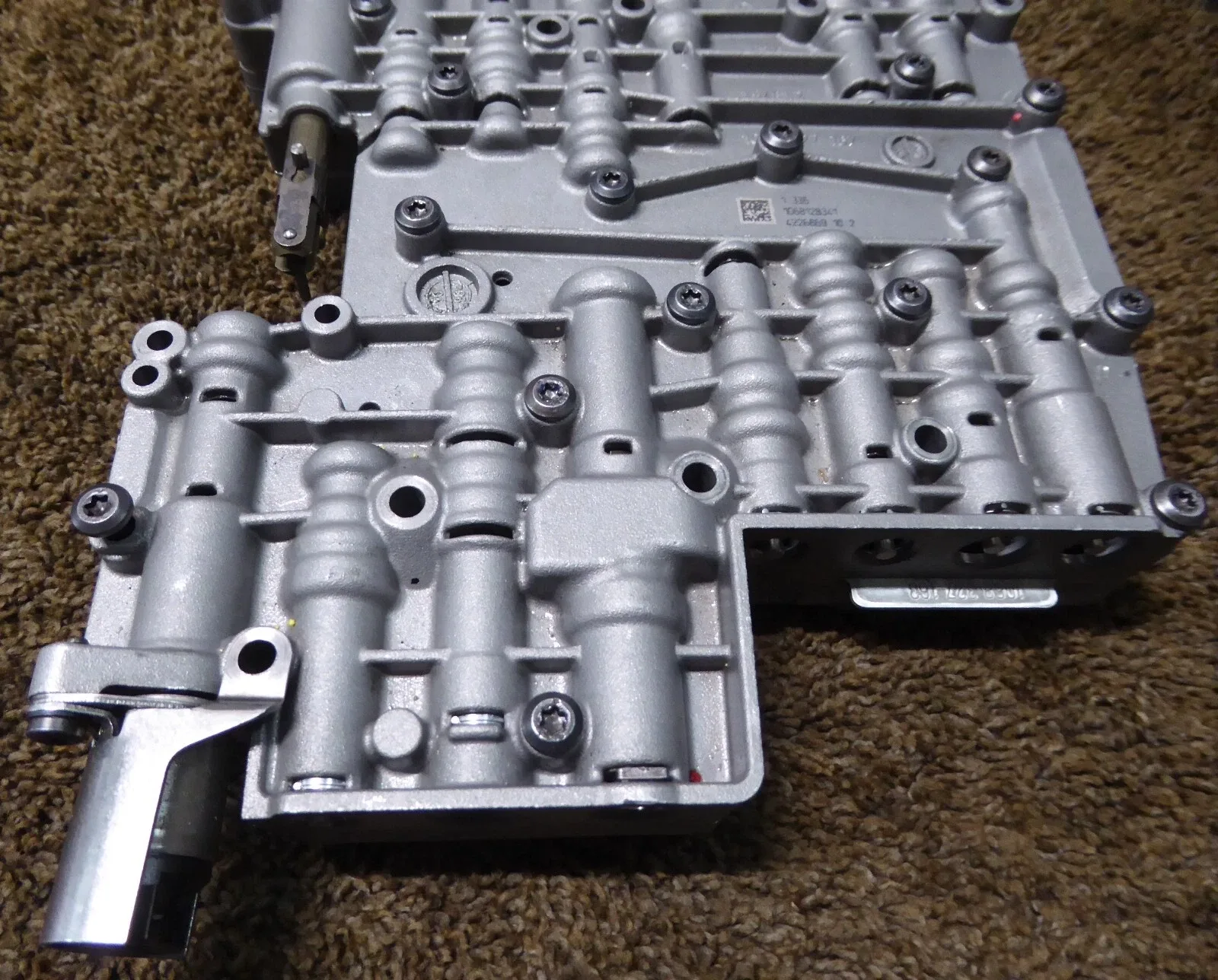 BMW 760Li E65/E66 Automatic Transmission Valve Body 1068427167 / 1068427157 image 2