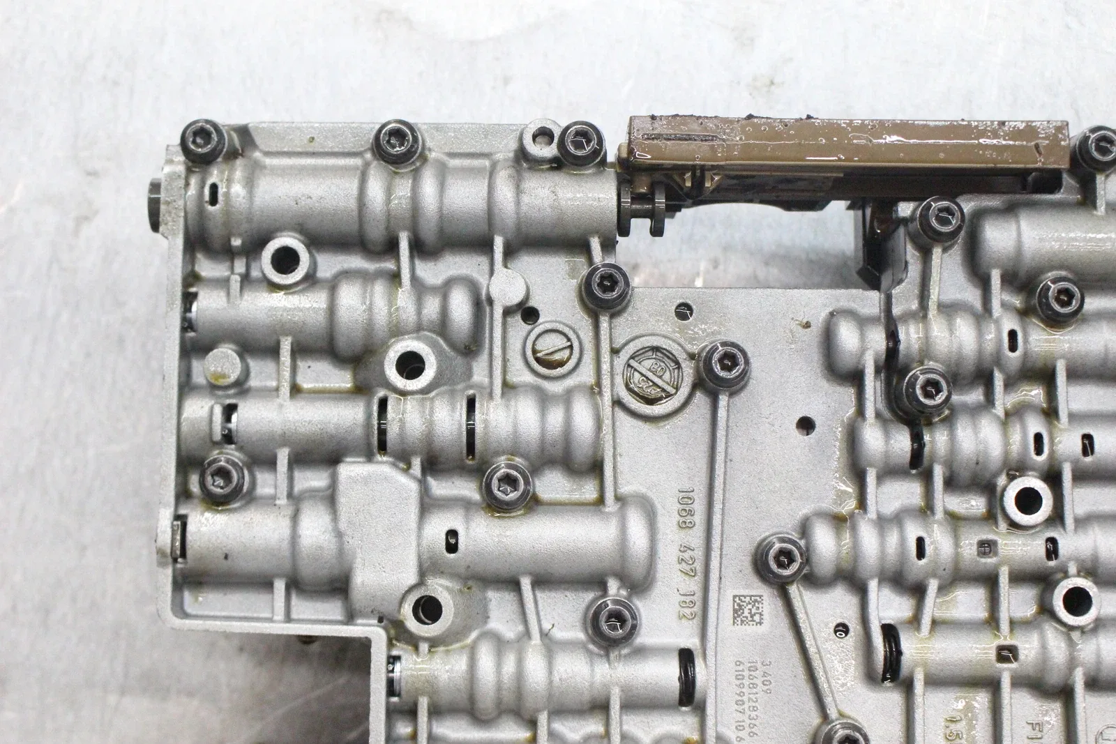 2006-2009 Land Rover Range Rover L322 Automatic Transmission Valve Body LM45 image 2