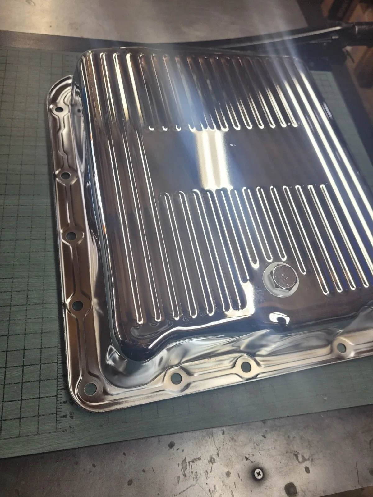 4L60 Chrome Transmission Oil Pan image 2
