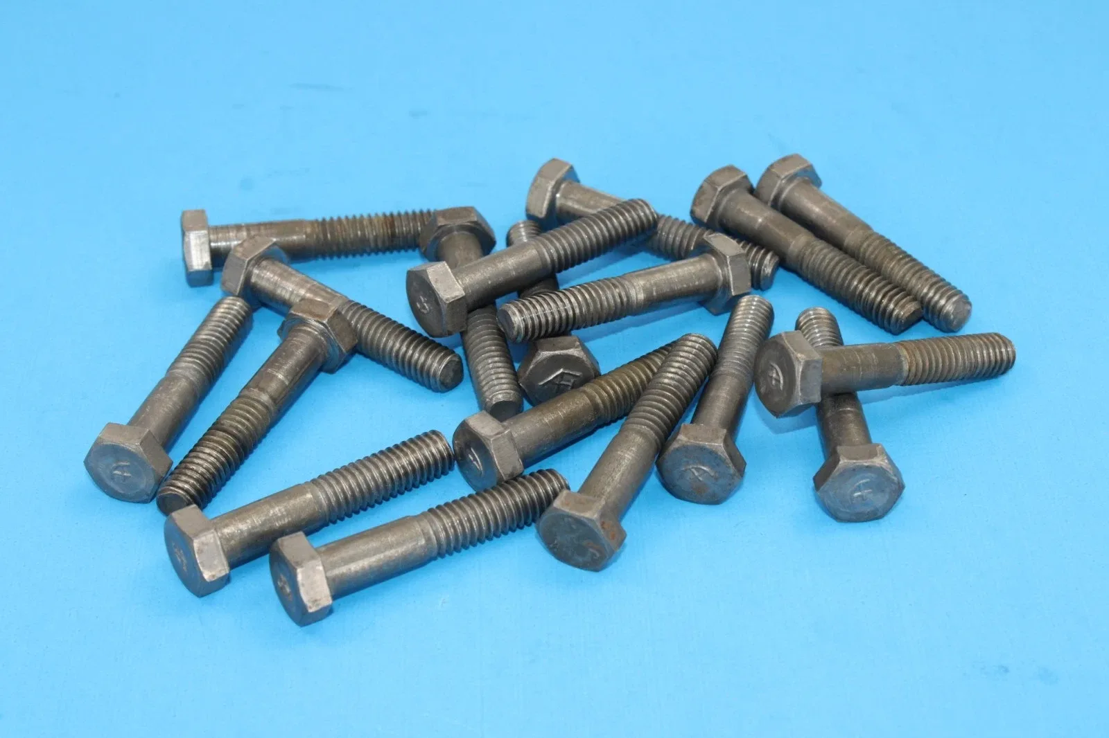 TH350 (Turbo 350) Valve Body Bolts Set - GM image 3