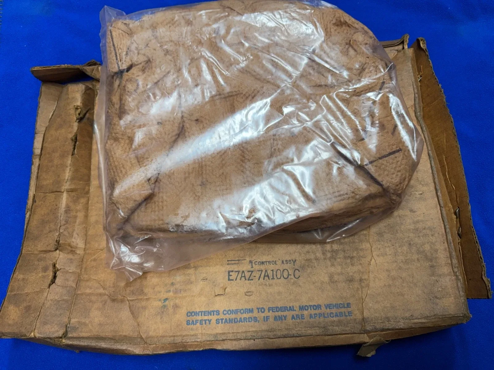 Ford E7AZ-7A100-C Transmission Control Main Valve Body (NOS) image 2