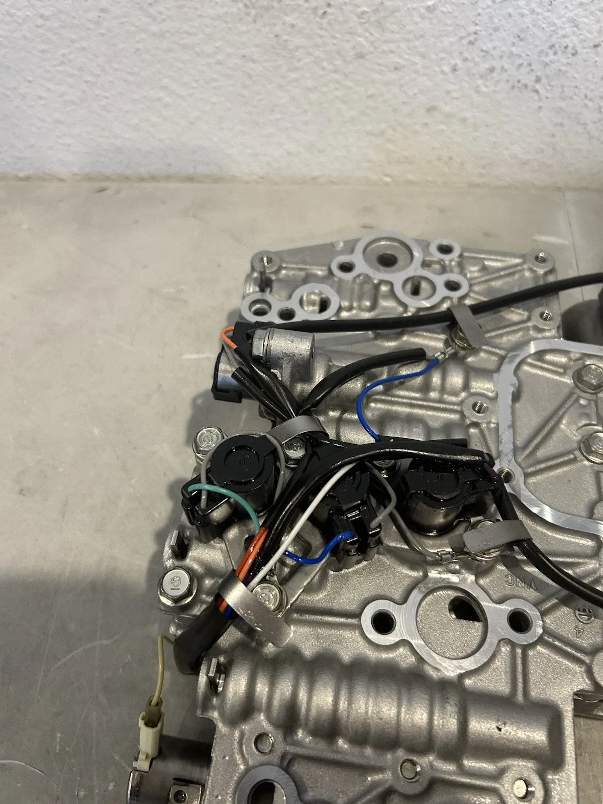 2010-2013 Subaru Legacy Outback 2.5 Valve Body 31706AA034 TR690 image 2