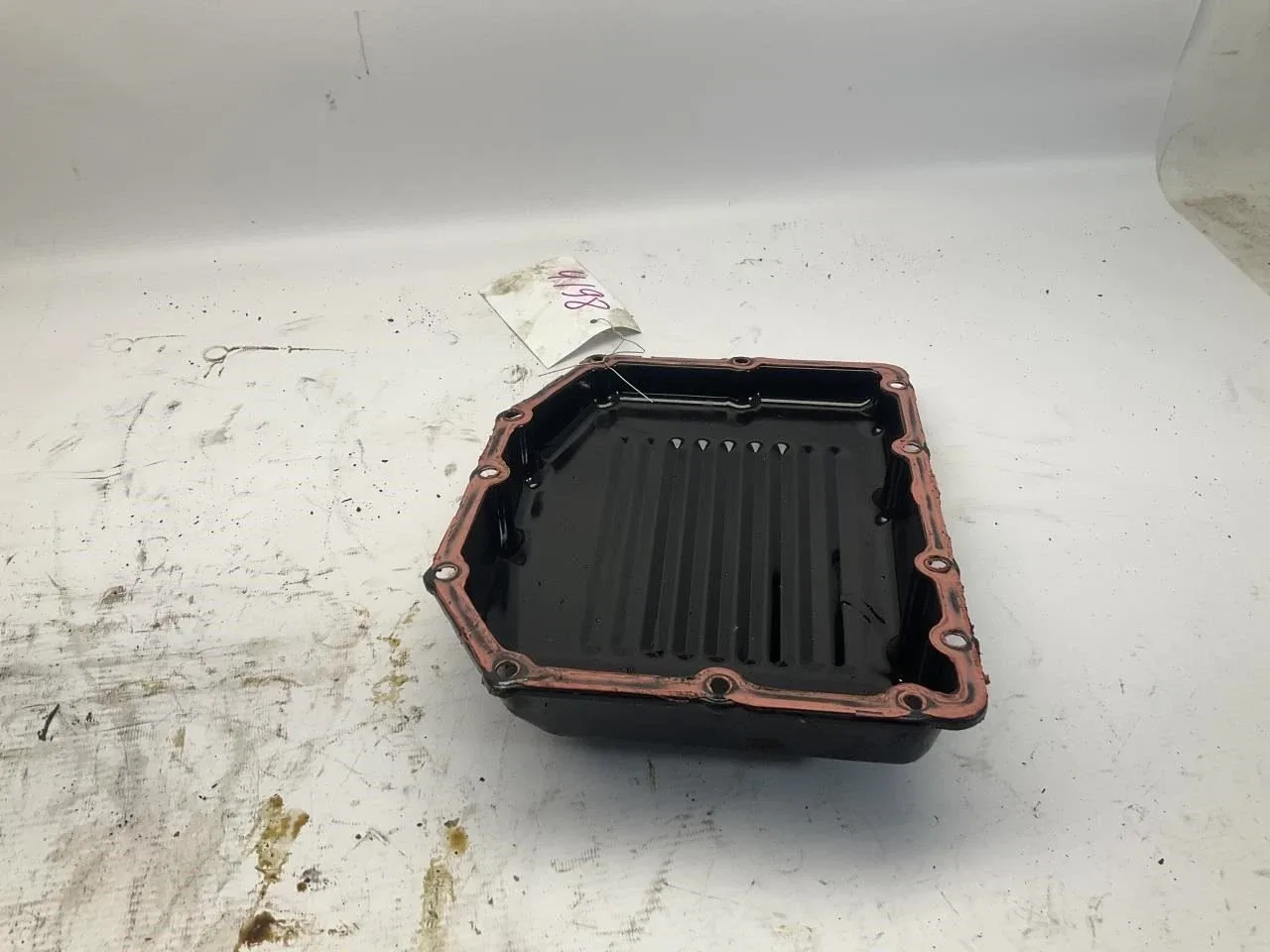 08-10 Volvo S80 AT Transmission Oil Pan Q image 2