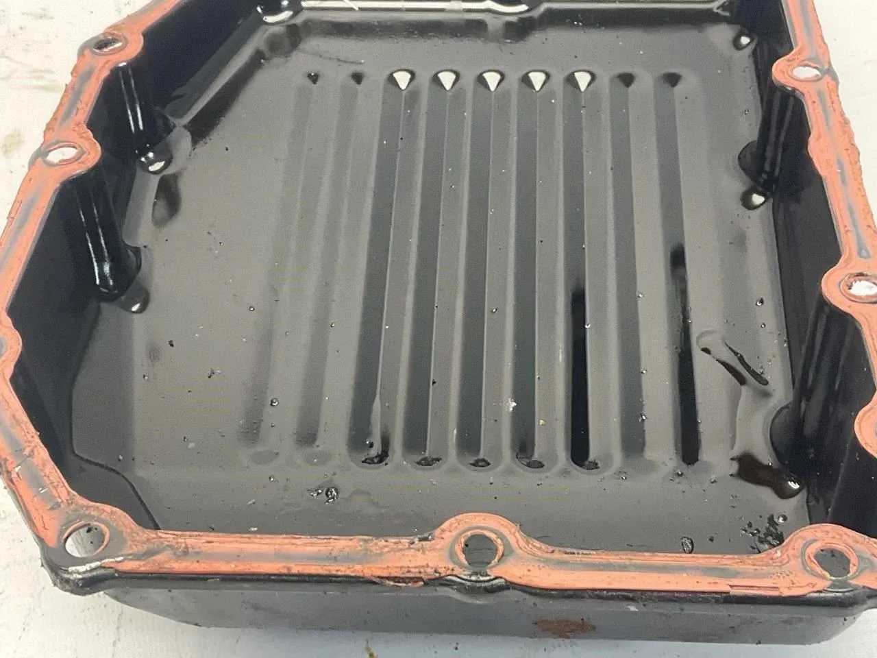 08-10 Volvo S80 AT Transmission Oil Pan Q