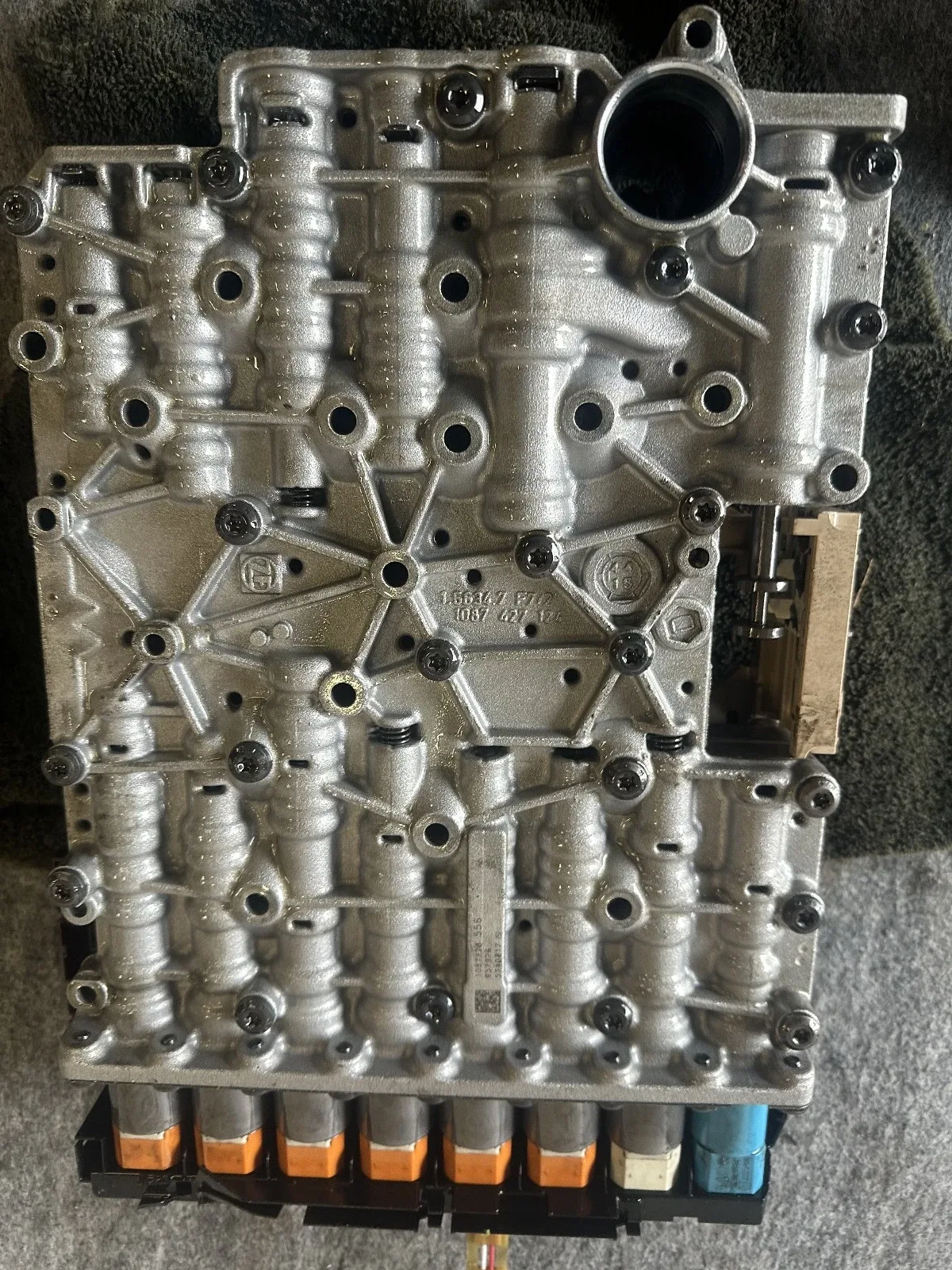 2013-2016 Audi A4 2.0L Transmission Valve Body Mechatronic 8K0920983F image 2