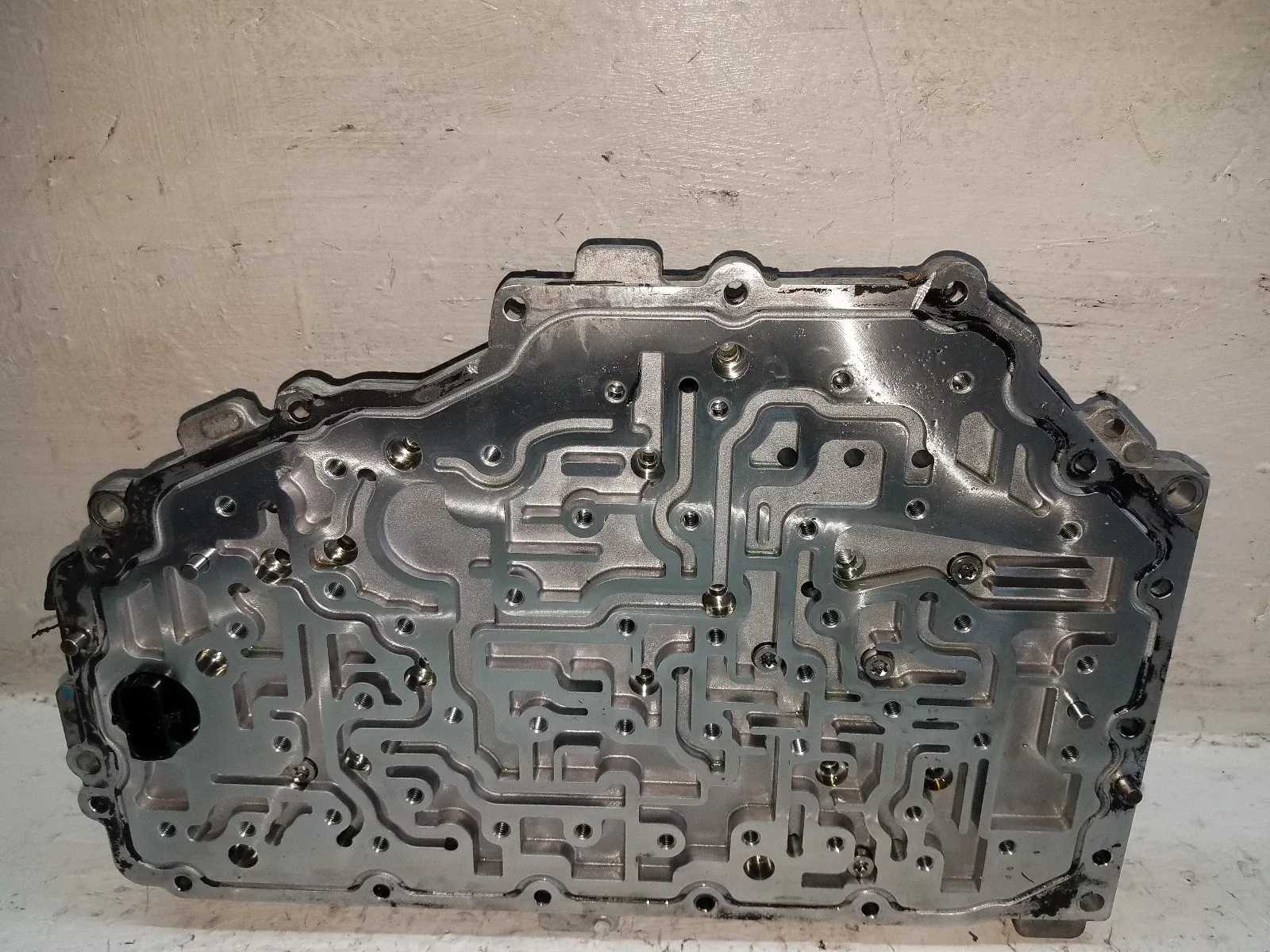 2021-2024 Kia Sorento 2.5L Transmission Valve Body GS22701.5 image 4