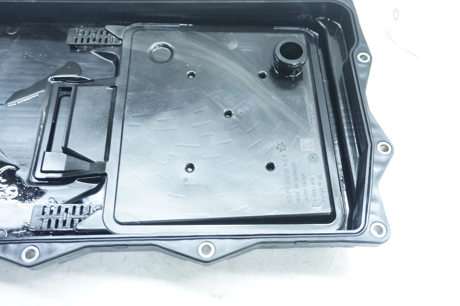 2015 2016 BMW 428ix F36 2.0L Transmission Oil Pan image 3