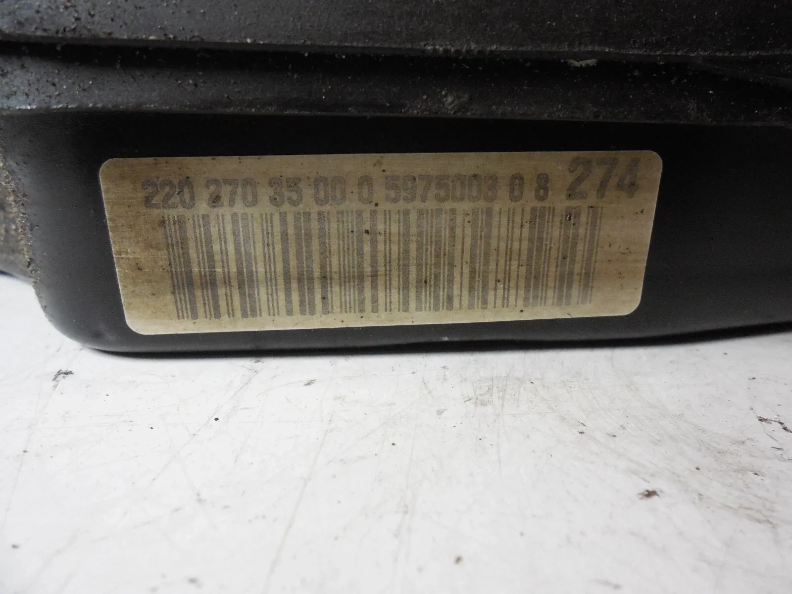 98-04 Mercedes W220 S-class Automatic transmission Oil Pan 2202703500 image 2