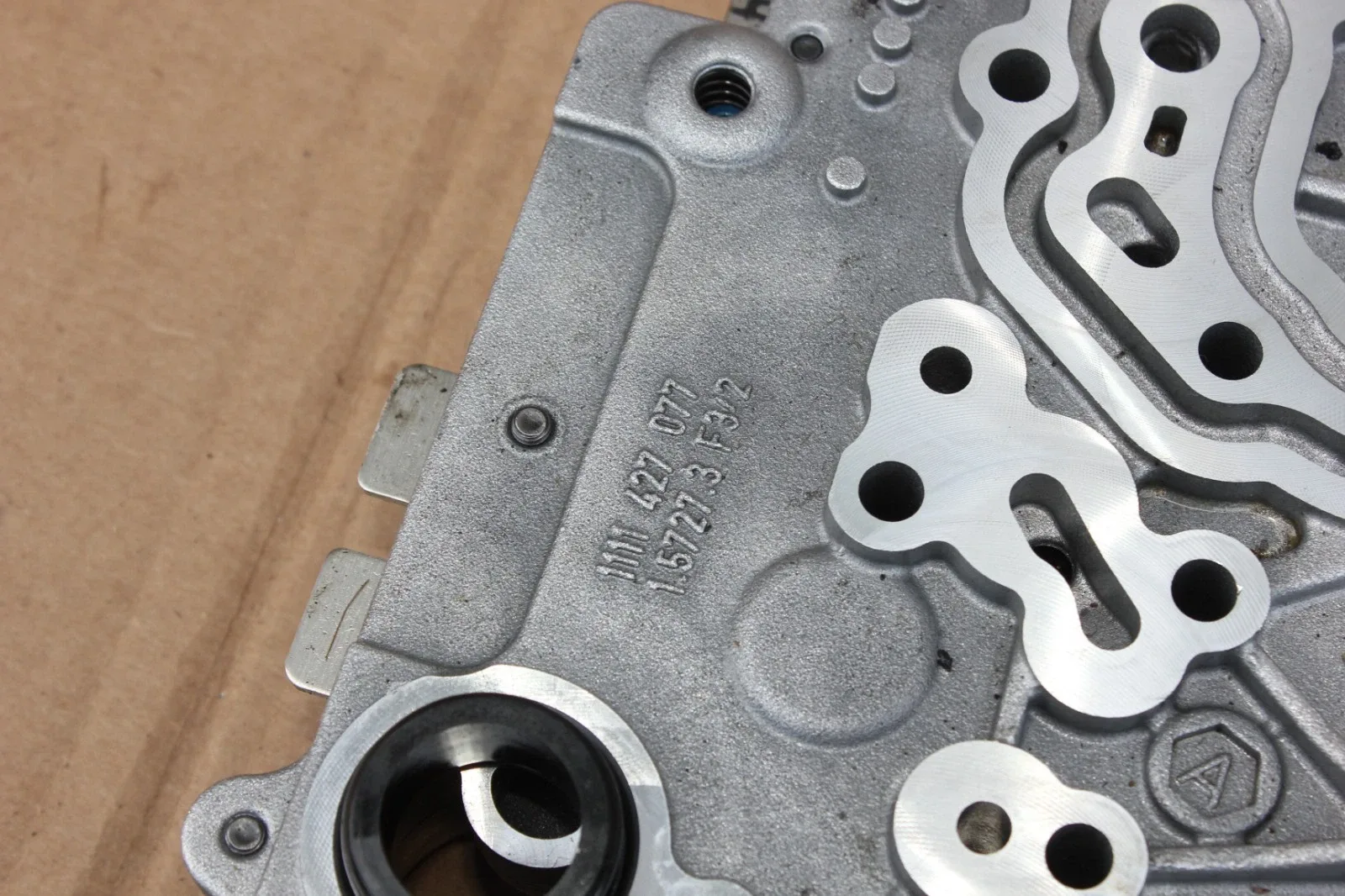2020-2024 BMW X3 G01 Automatic Transmission Valve Body MPN 111427077/111427076 image 3