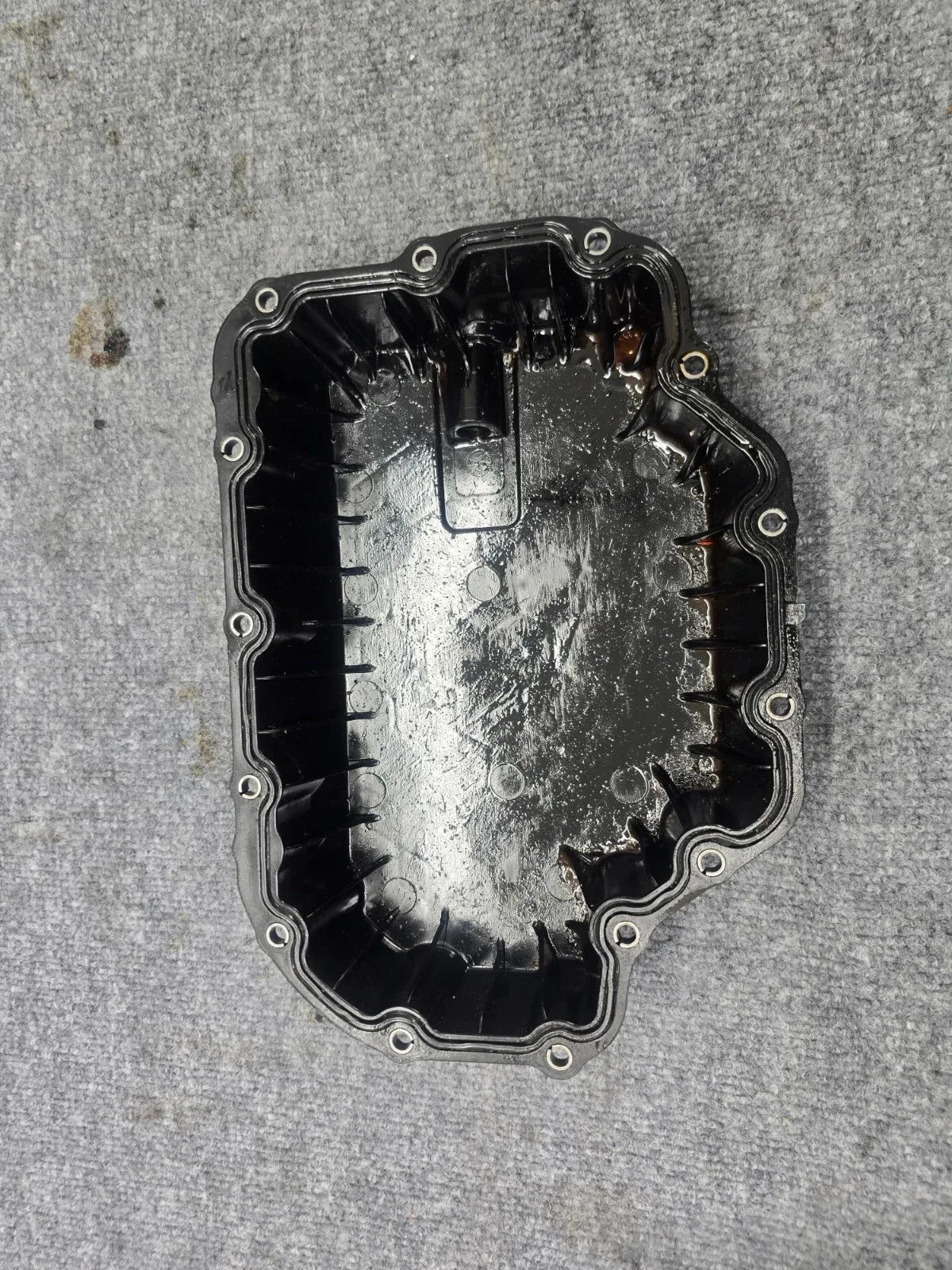 Automatic Transmission Oil Pan Cover Mercedes W222 M276 S450 E450 Cls450 oem image 2
