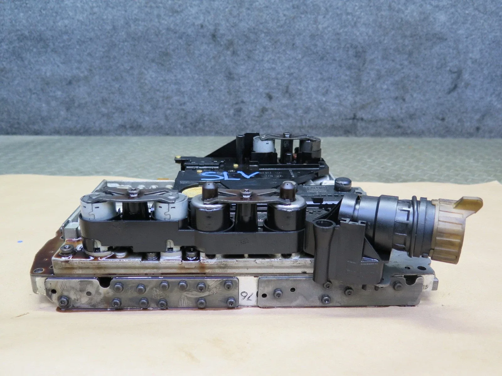 1999 Mercedes-Benz R129 SL500 722.624 Transmission Mechatronic Valve Body A1402773801 image 4