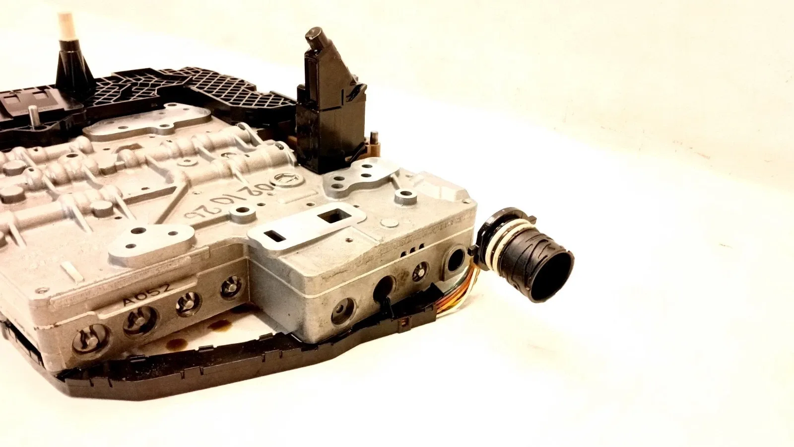 2007-2009 Audi A4 Quattro (B7) Automatic Mechatronic Transmission Valve Body 0260550013 image 2