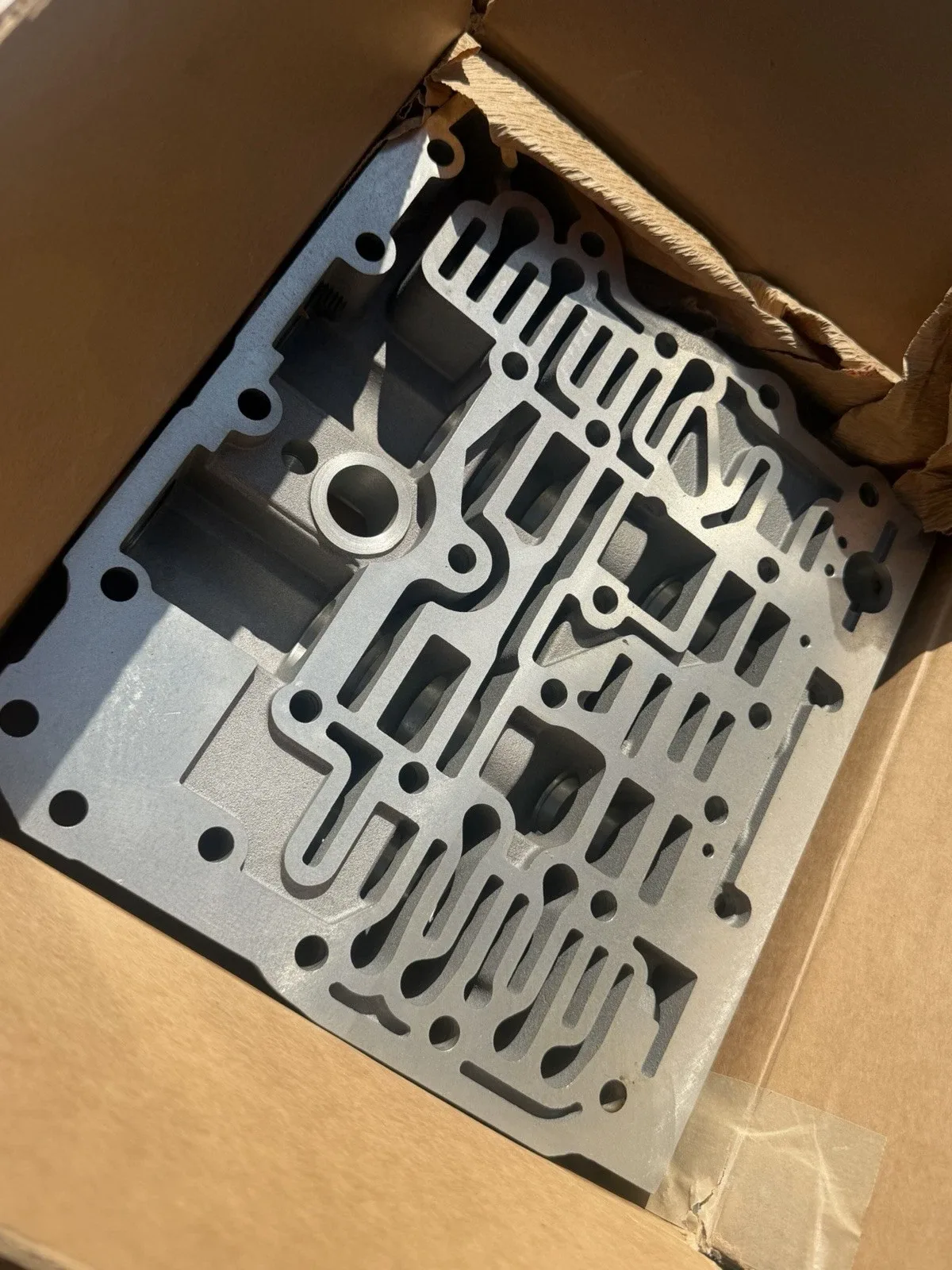Allison MT654CR Valve Body 8356515 for M939 5-Ton Military Truck