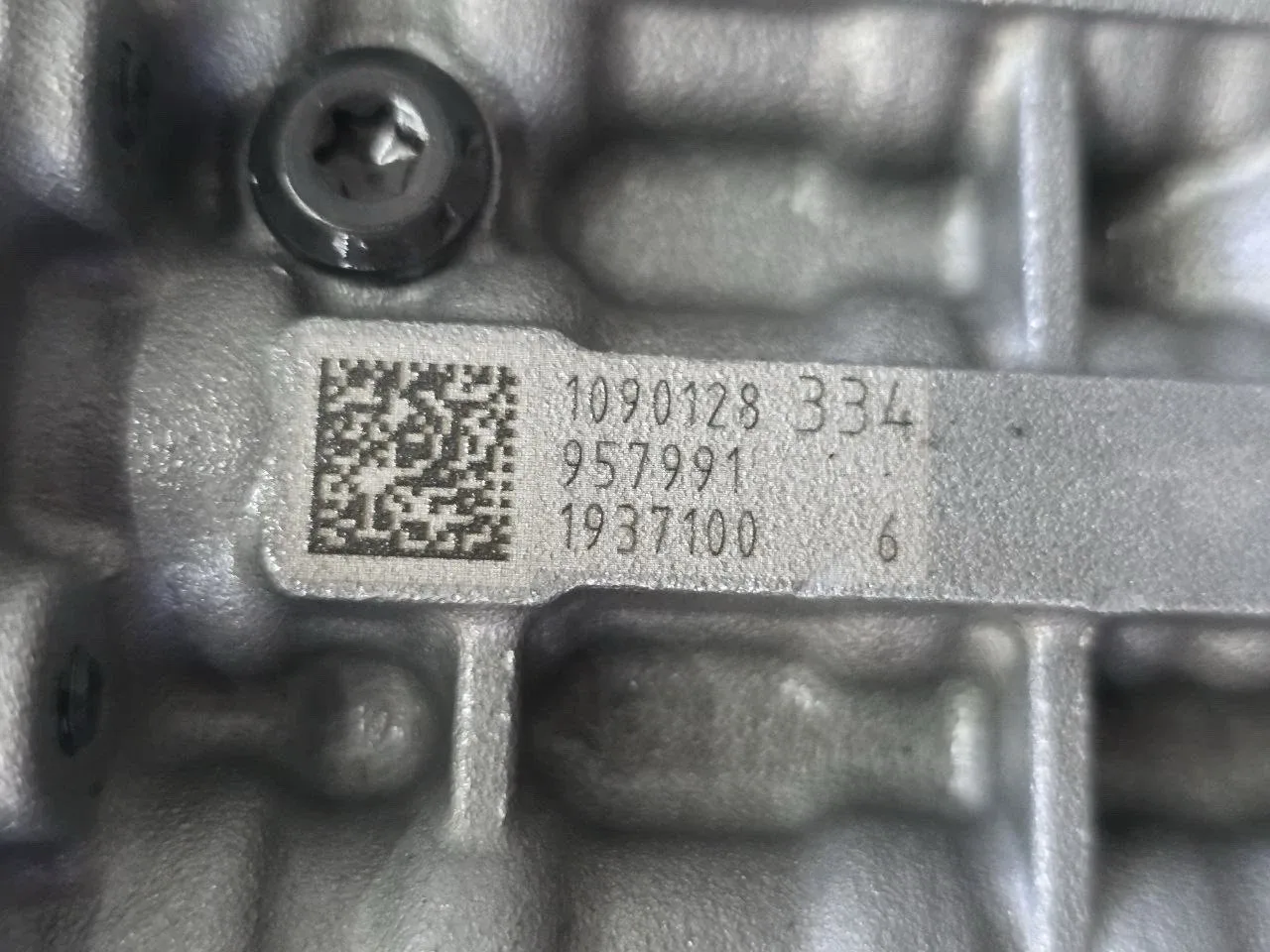 2011-2015 BMW F10 535i A/T Mechatronic Transmission Valve Body 1090128334 image 2