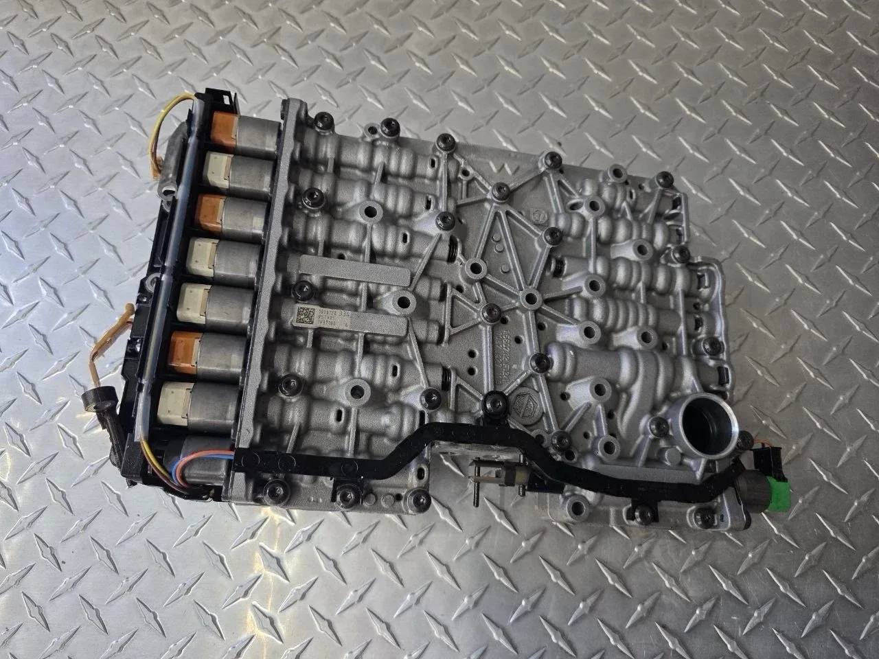 2011-2015 BMW F10 535i A/T Mechatronic Transmission Valve Body 1090128334