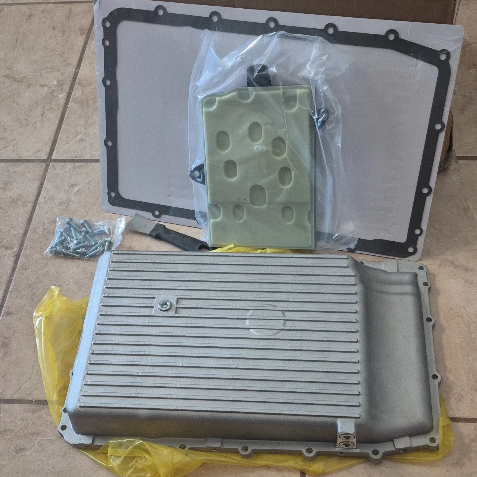 FBXINTUM Upgraded Aluminum Transmission Oil Pan Ten Speed Filter with Drain Plug image 2