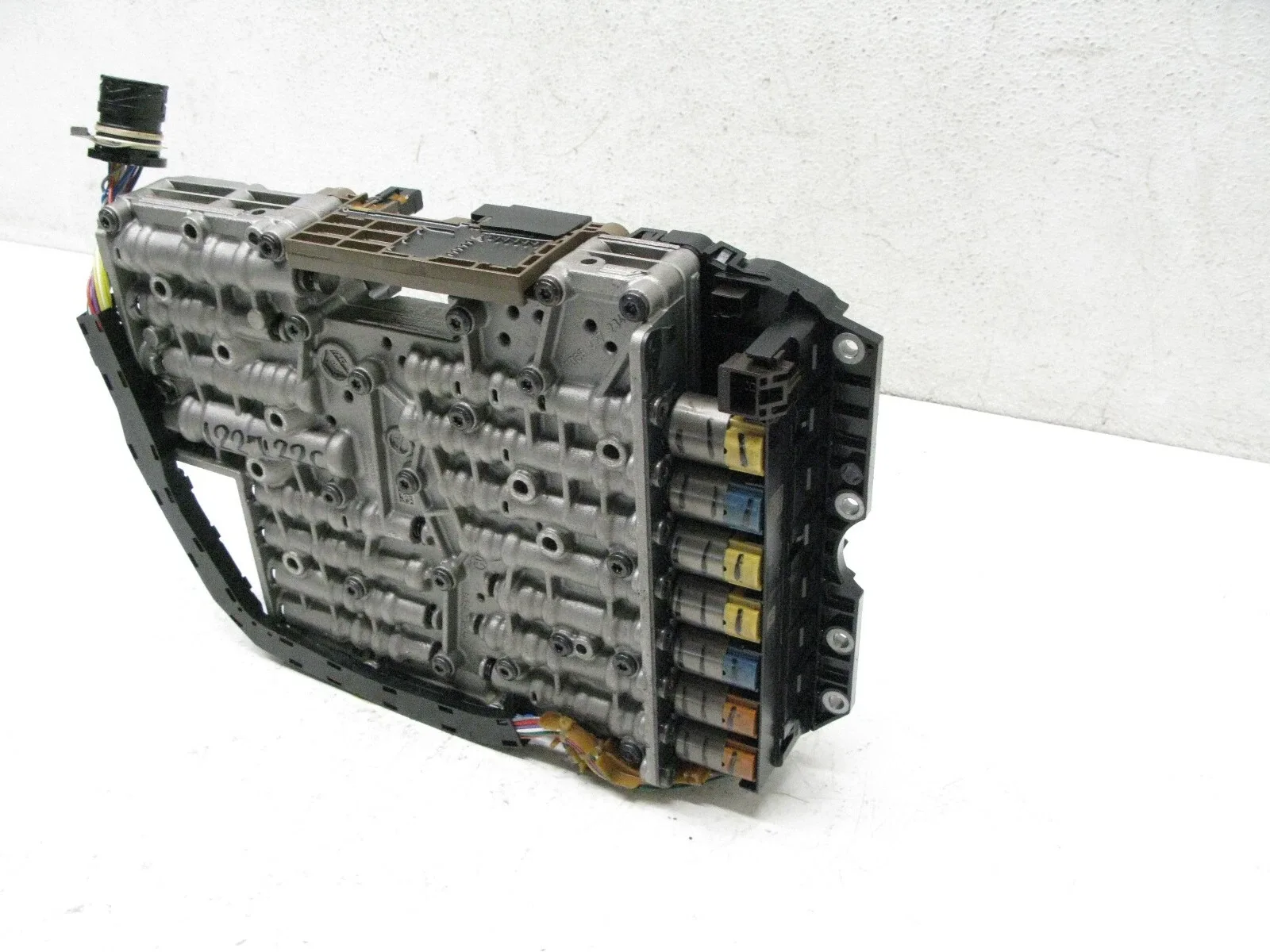 2009-2010 Audi A5/A4 2.0 Quattro LML Mechatronic Transmission Valve Body 0 260 550 040 image 4