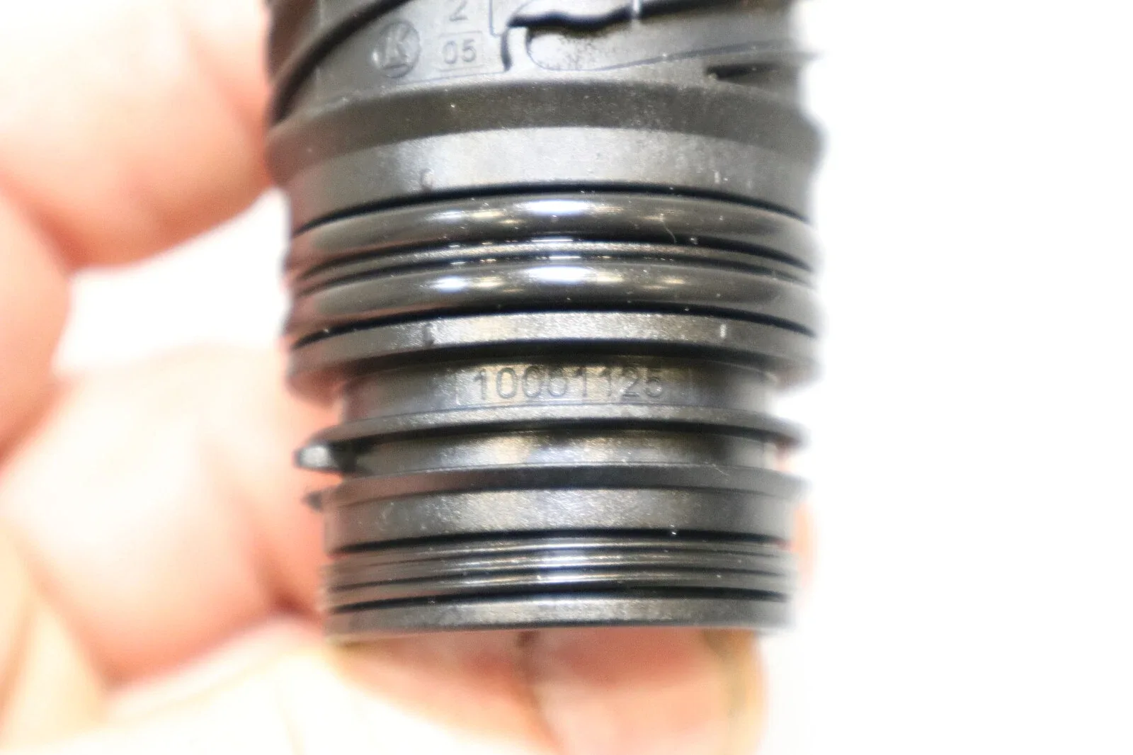 2013-2015 Jaguar XF 2.0L Transmission Valve Body Mechatronic Socket Adapter Housing image 4