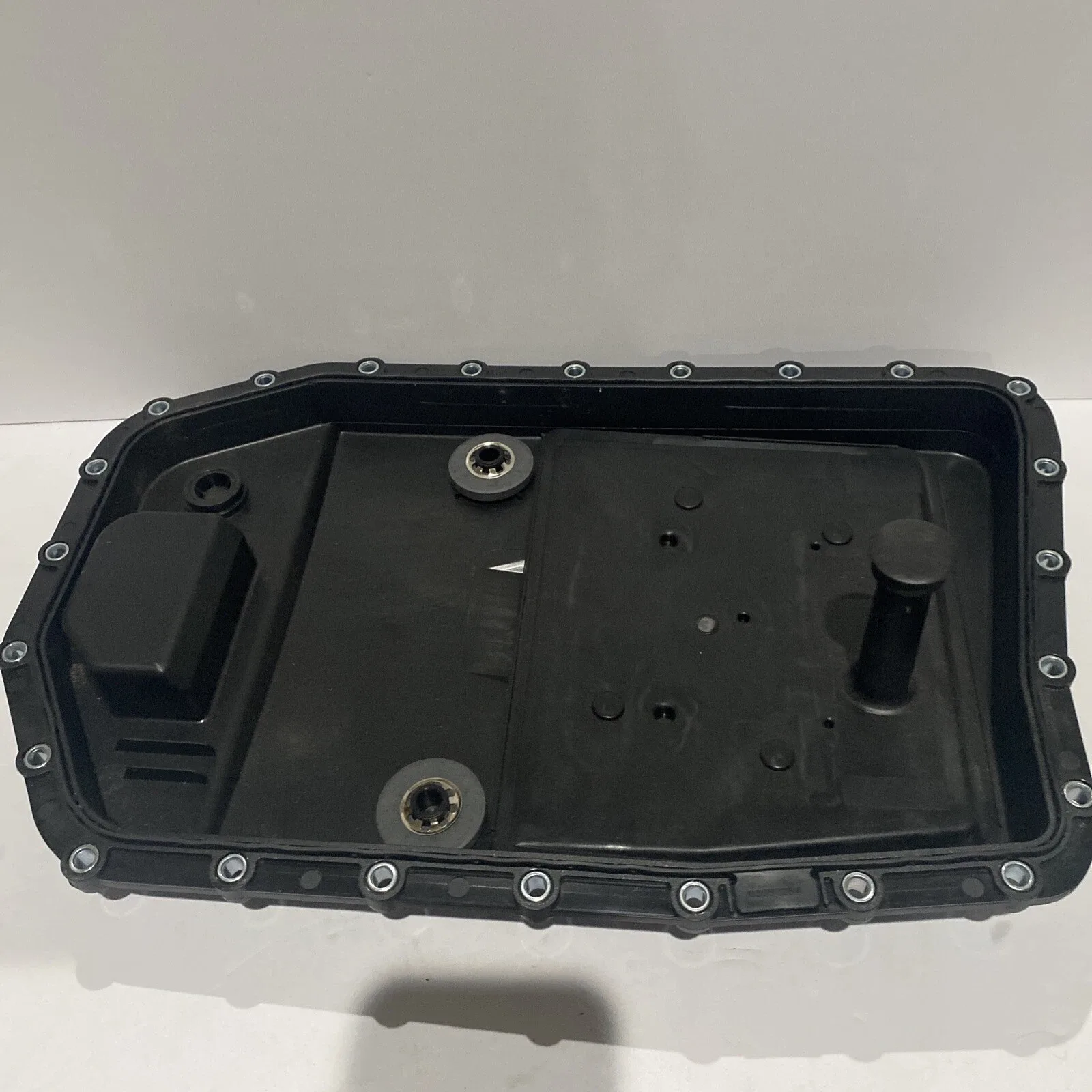 05-12 Land Rover Range Rover HSE Auto Transmission Gearbox Fluid Oil Pan image 4