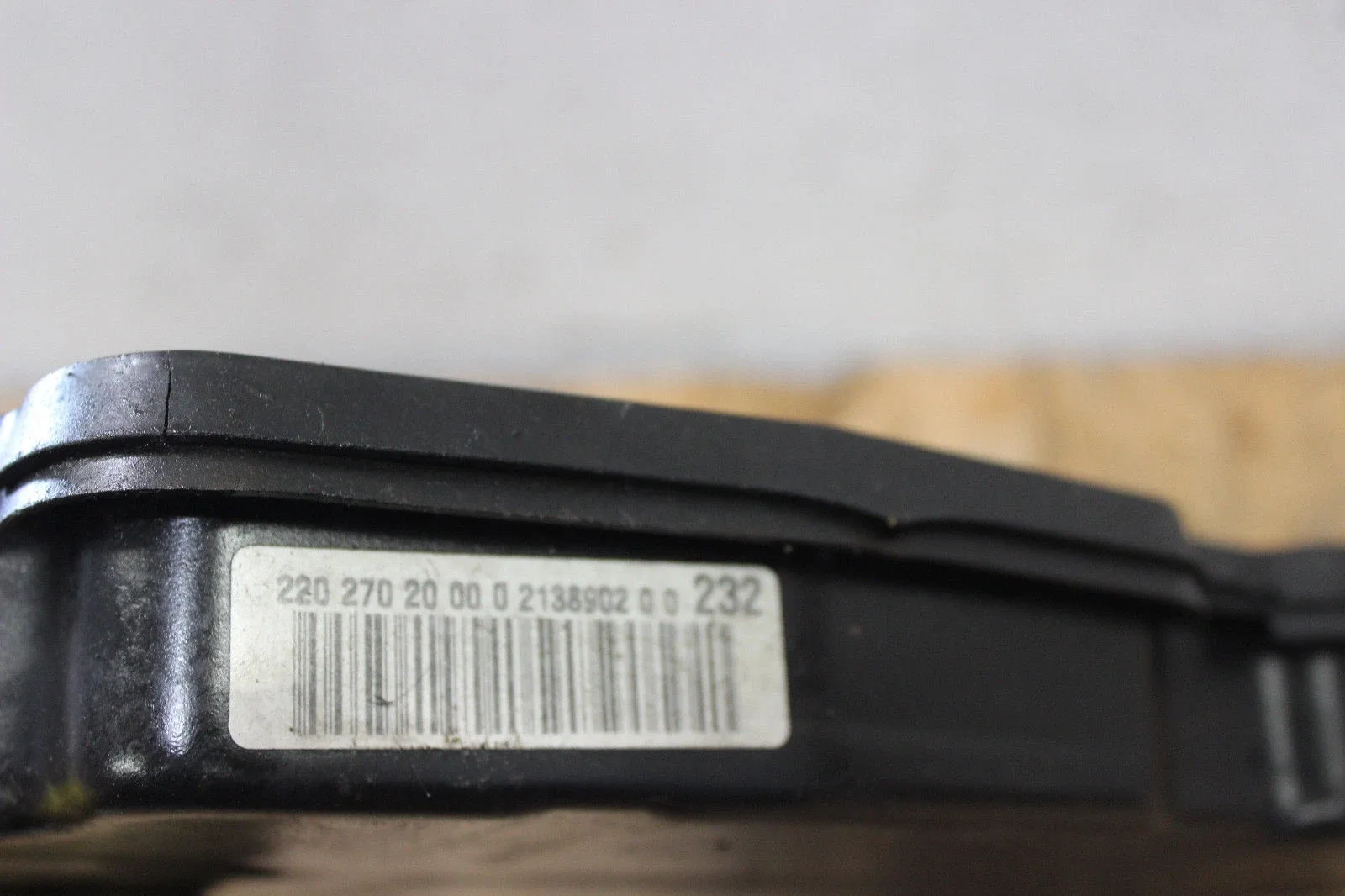M70398 1998-2002 Mercedes CLK320 Transmission Oil Pan 3.2L V6 OEM image 4