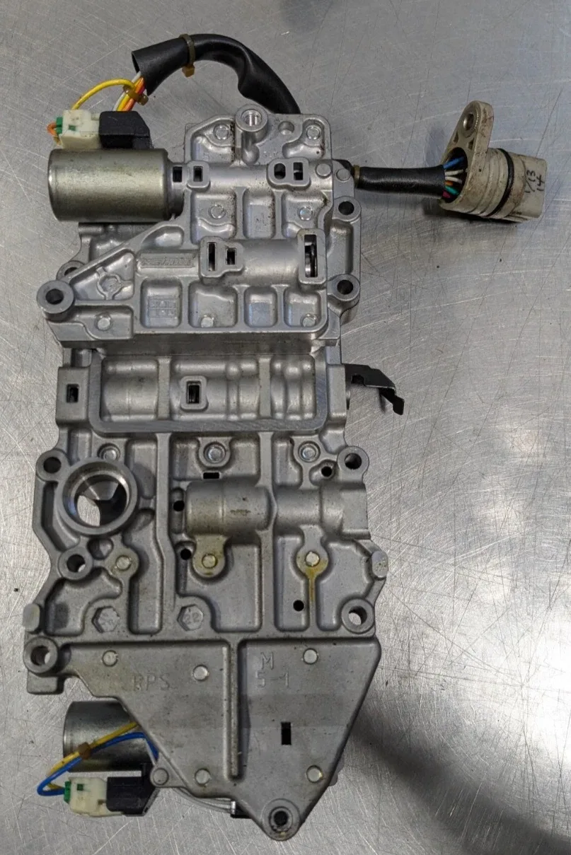 Honda CR-Z Valve Body Assembly F3H20330 OEM image 4
