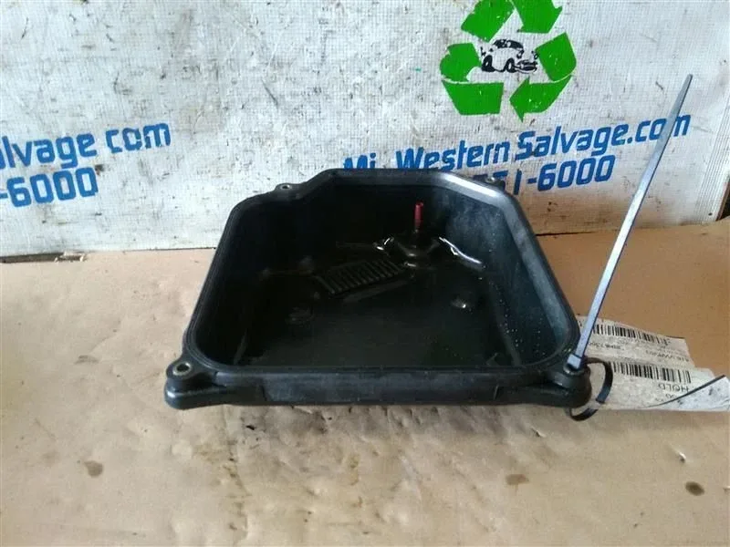 JETTA     2003 Transmission Oil Pan 8239900 image 2