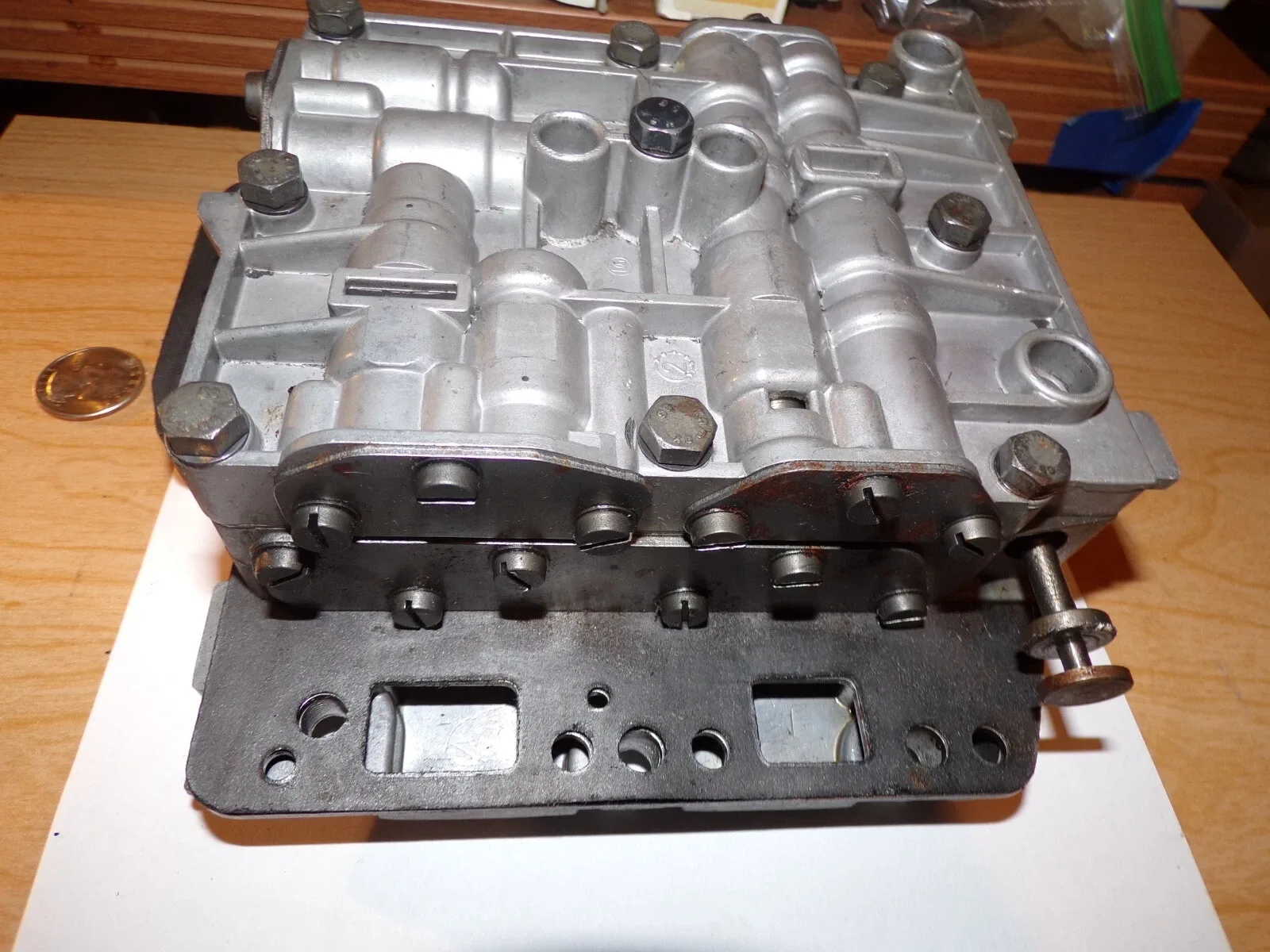 Mercedes-Benz 230SL (W111) A/T Switch Side Housing / Valve Body – 1112700507 image 4