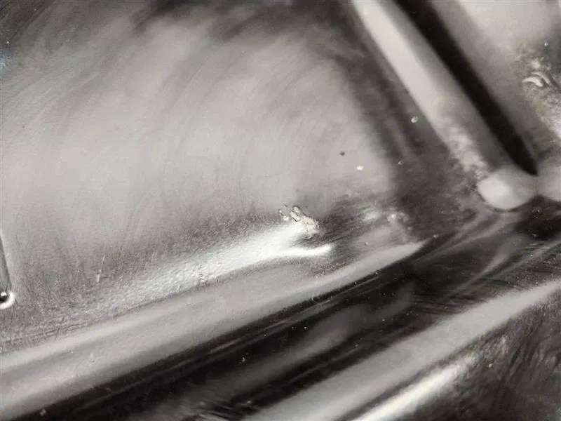 2009 Volkswagen Tiguan (2.0L / AT / Turbo) Transmission Oil Pan image 4