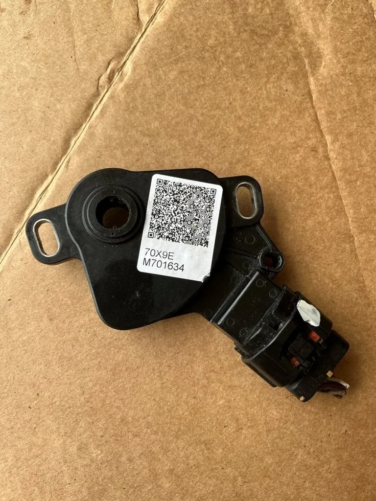 Nissan Rogue Sport 2.0 AWD CVT Valve Body 31020-70X9E image 4