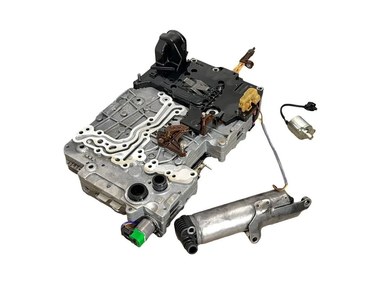 2018-2019 BMW 530i Automatic Transmission Valve Body — 95790100 image 4