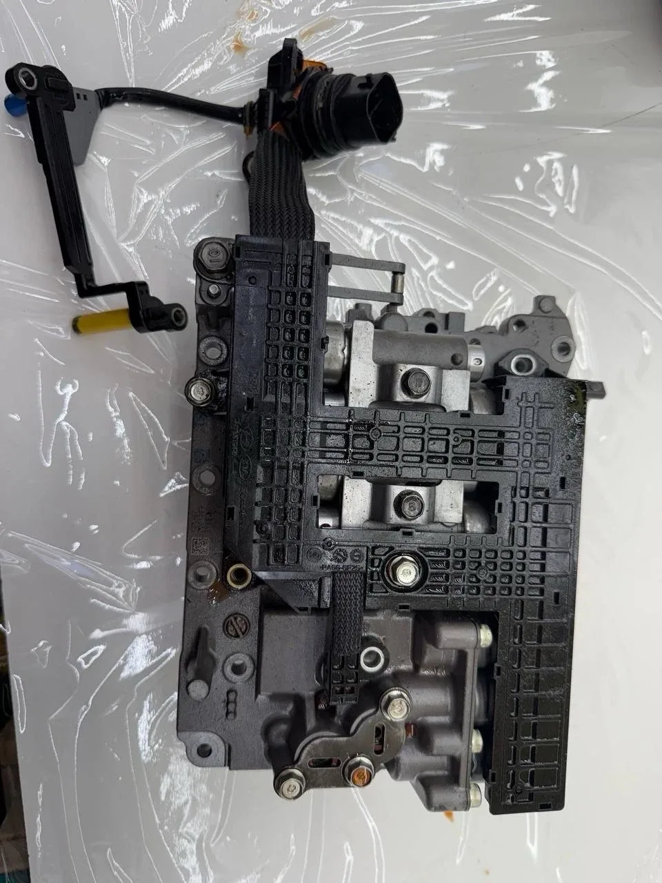 2019-2023 Kia Forte & Soul CVT Transmission Valve Body OEM 3213 image 2