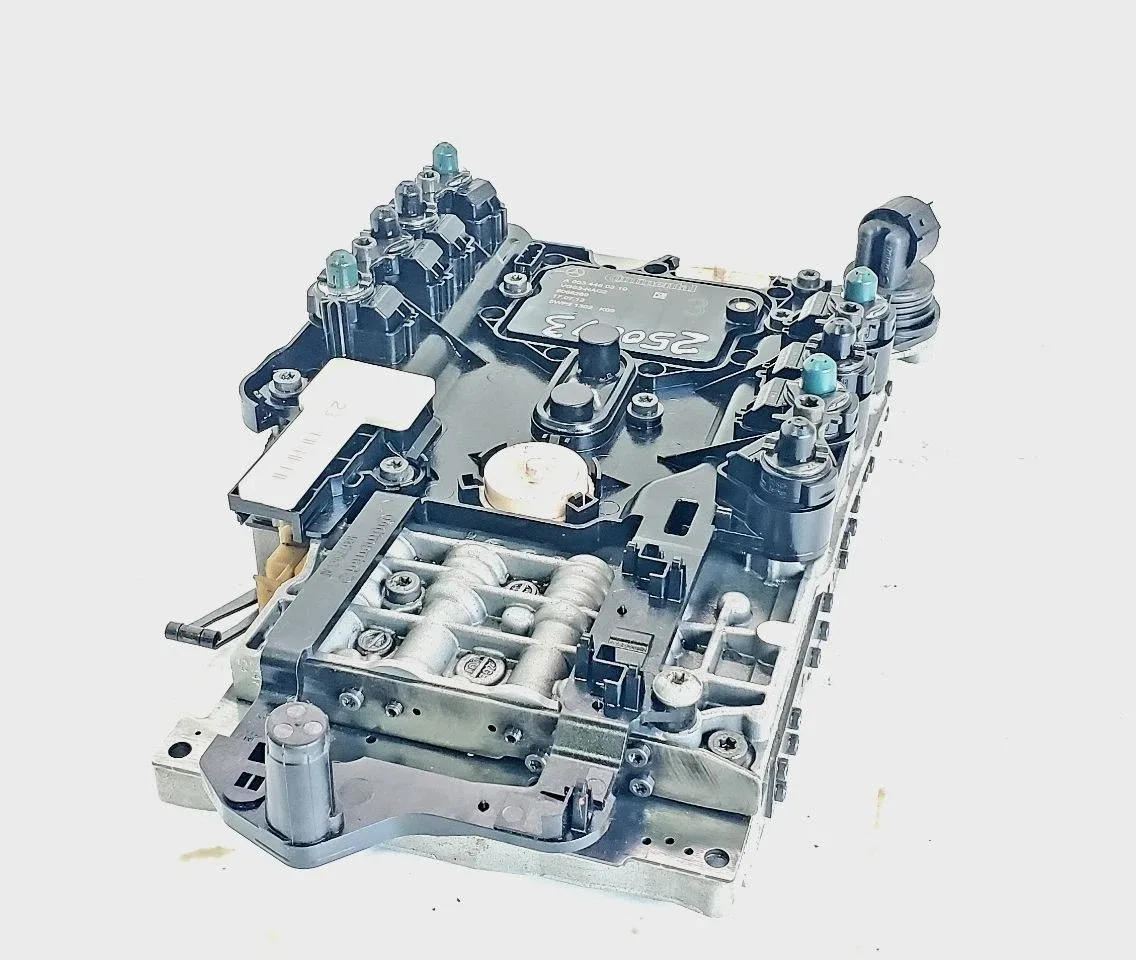 2013 Mercedes-Benz CLS-Class Transmission Valve Body MPN 419 image 3