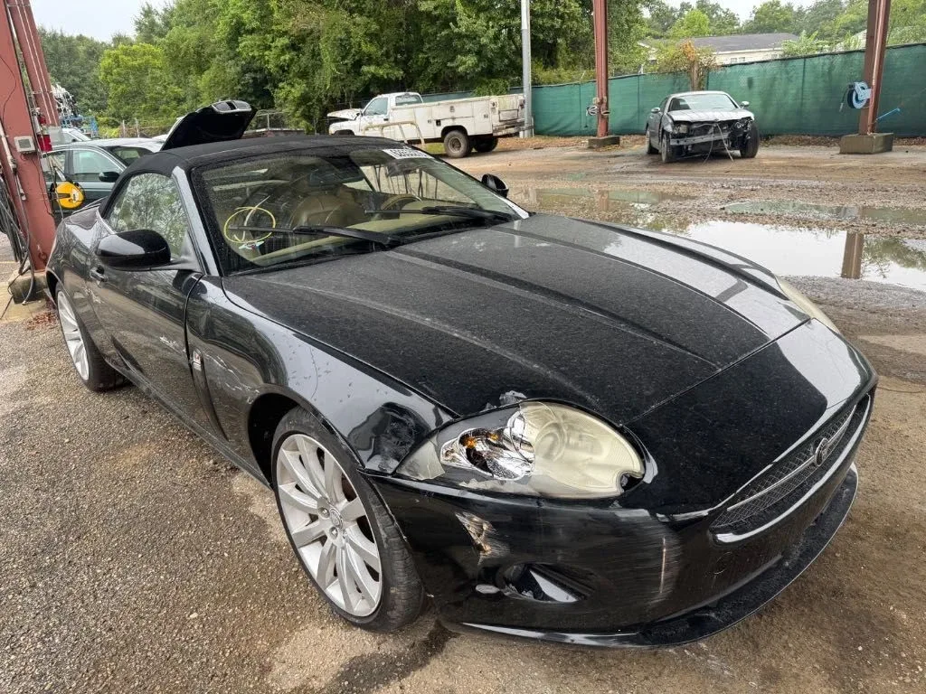 2007 Jaguar XK Transmission Valve Body 4111011 image 2