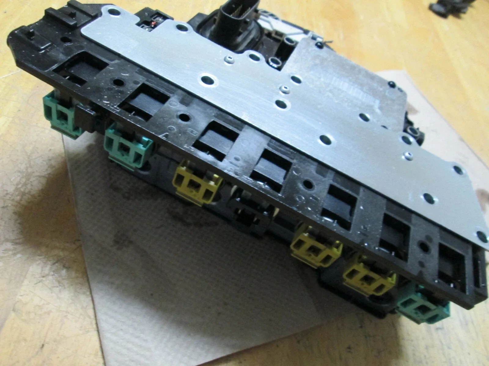2013-2016 Buick Encore 1.4L AWD Automatic Transmission Valve Body image 2