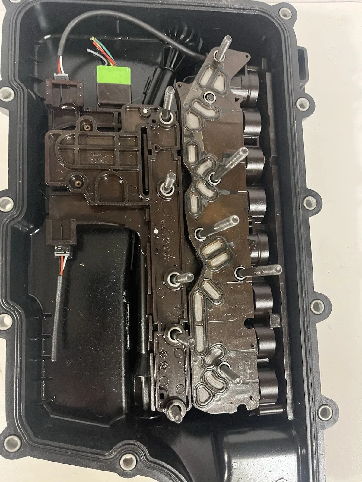 2015 Ford Explorer 3.5L Transmission Valve Body Solenoid Module w/ Plastic Cover image 2