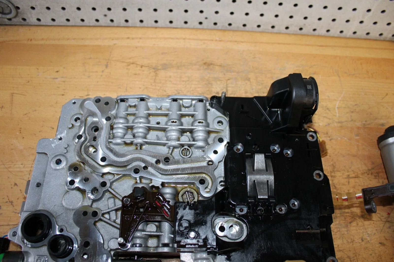 2012-2016 BMW 320i/328i ZF8HP45 Valve Body Mechatronics 0260550074 image 3