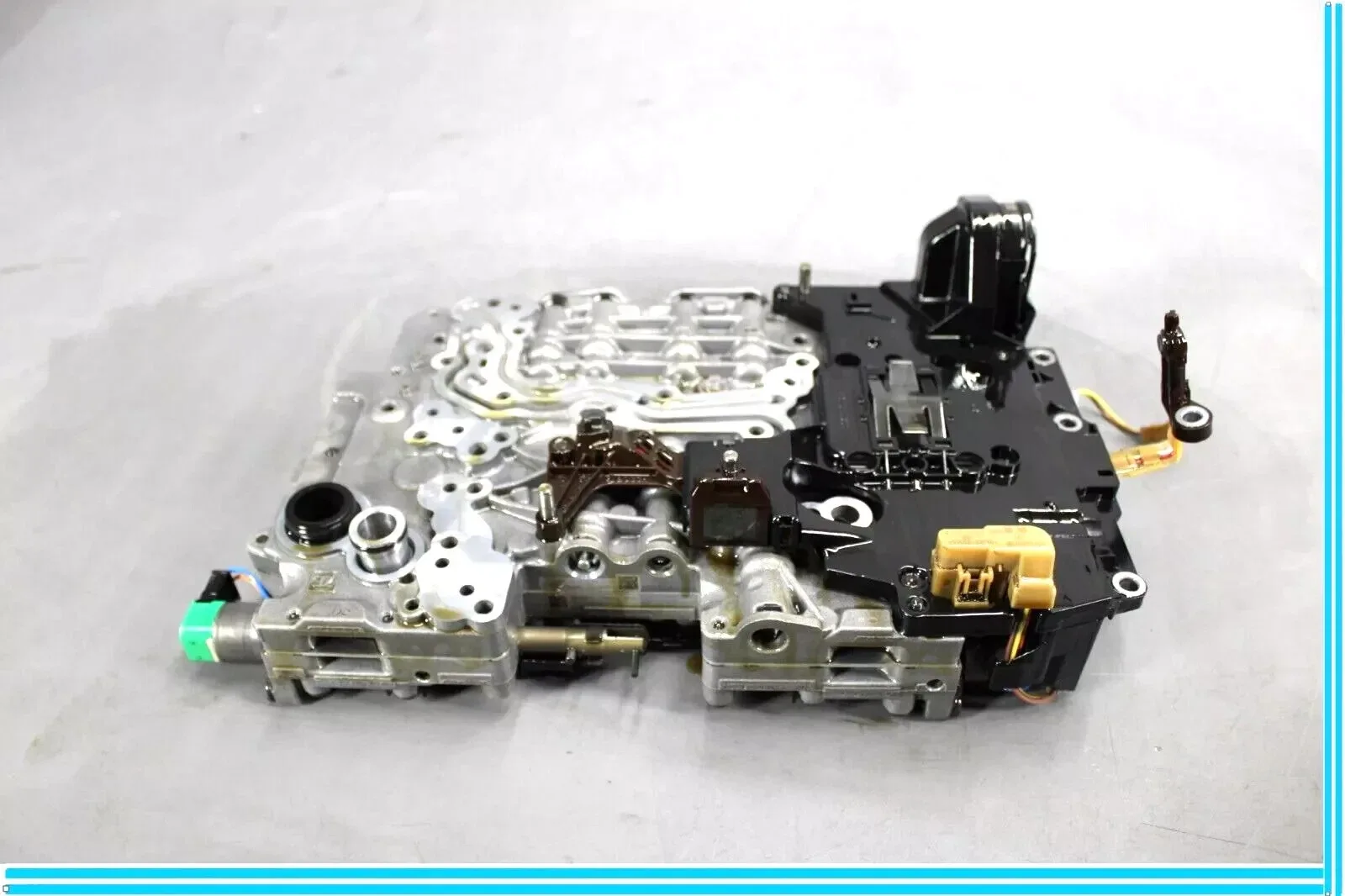 2011-2017 Volkswagen Touareg Automatic Transmission Valve Body Mechatronic 0501325299