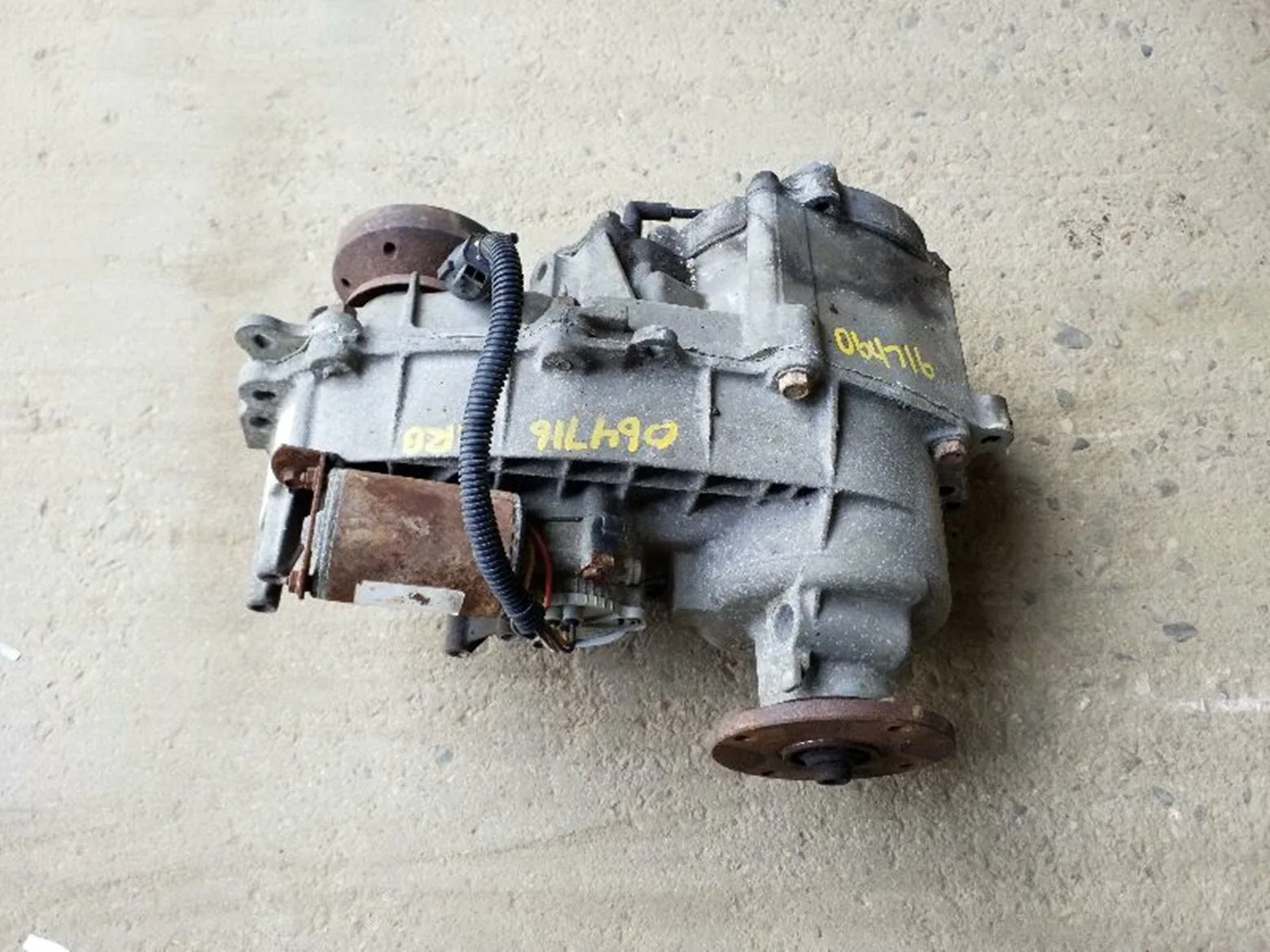 2000-2005 Ford Ranger Transfer Case Electric Shift Valve Body 1F2117910 image 2