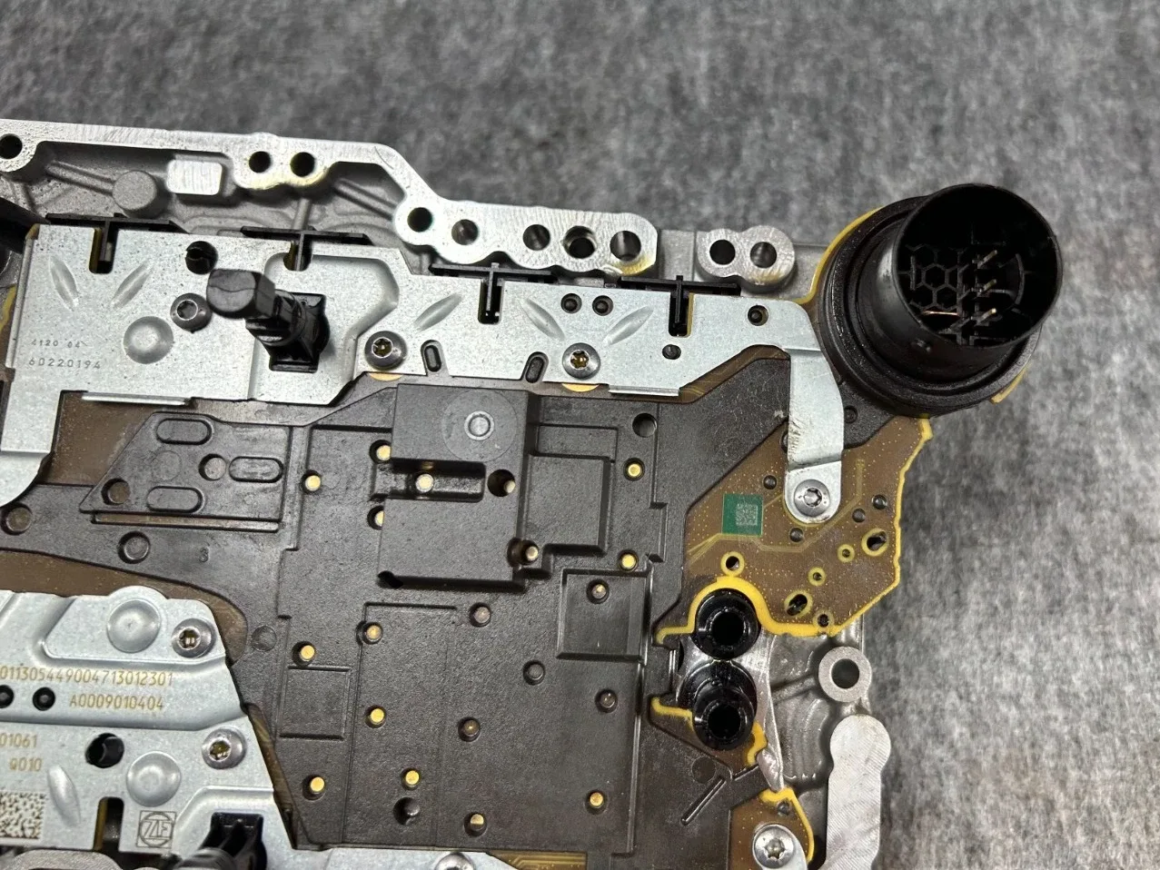 MERCEDES GLB 35 AMG X247 21-22 OEM AWD 2.0L AT AUTO TRANSMISSION VALVE BODY 73K image 3
