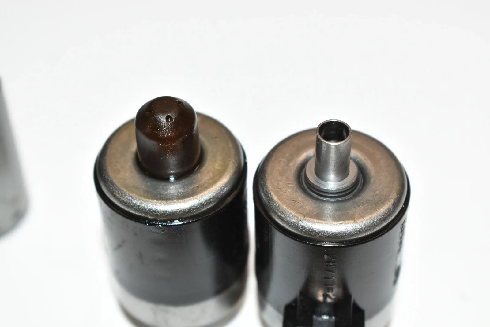 2002-2005 Mercedes-Benz ML500 Transmission Valve Body Solenoid Set A140 277 03 98 image 4
