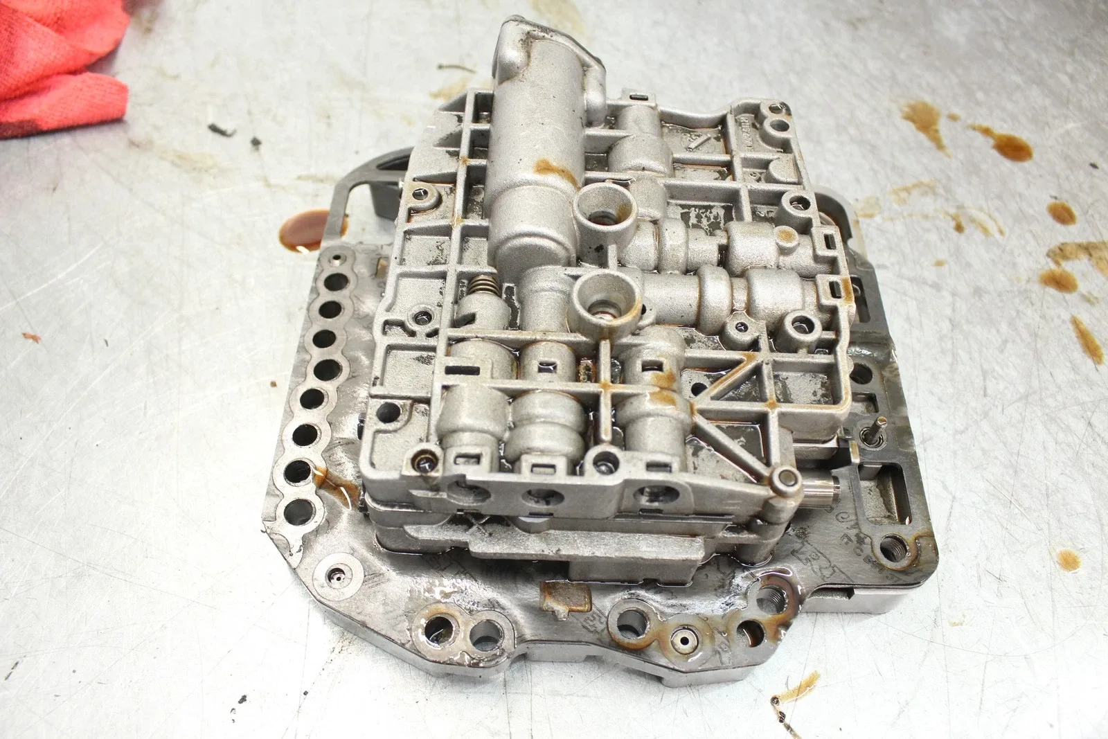 1982 Porsche 928S Valve Body A22.01 — R1152772001