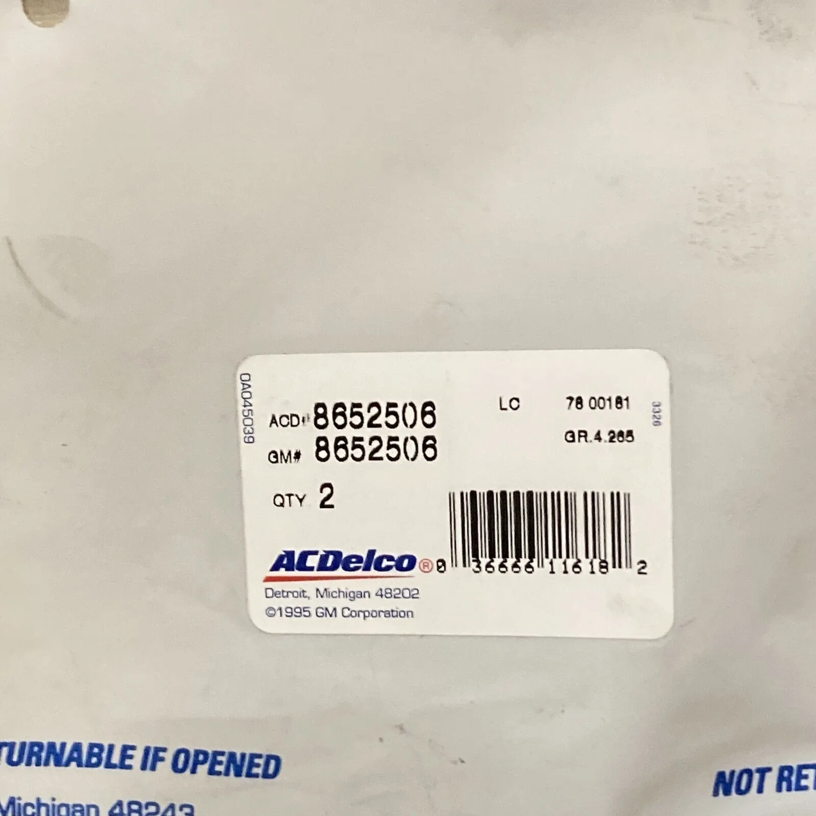 GM 8652506 Valve Body Spacer Plate Gasket (Control Valve Body) image 2
